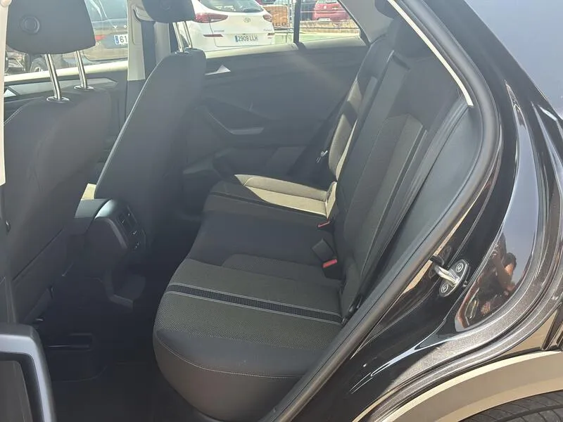Volkswagen T-Roc 2.0 TDI Advance - foto 22