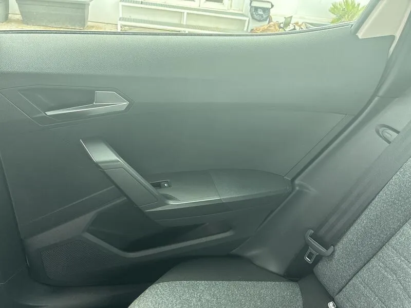 SEAT Arona 1.0 TSI Xperience Plus - foto 25