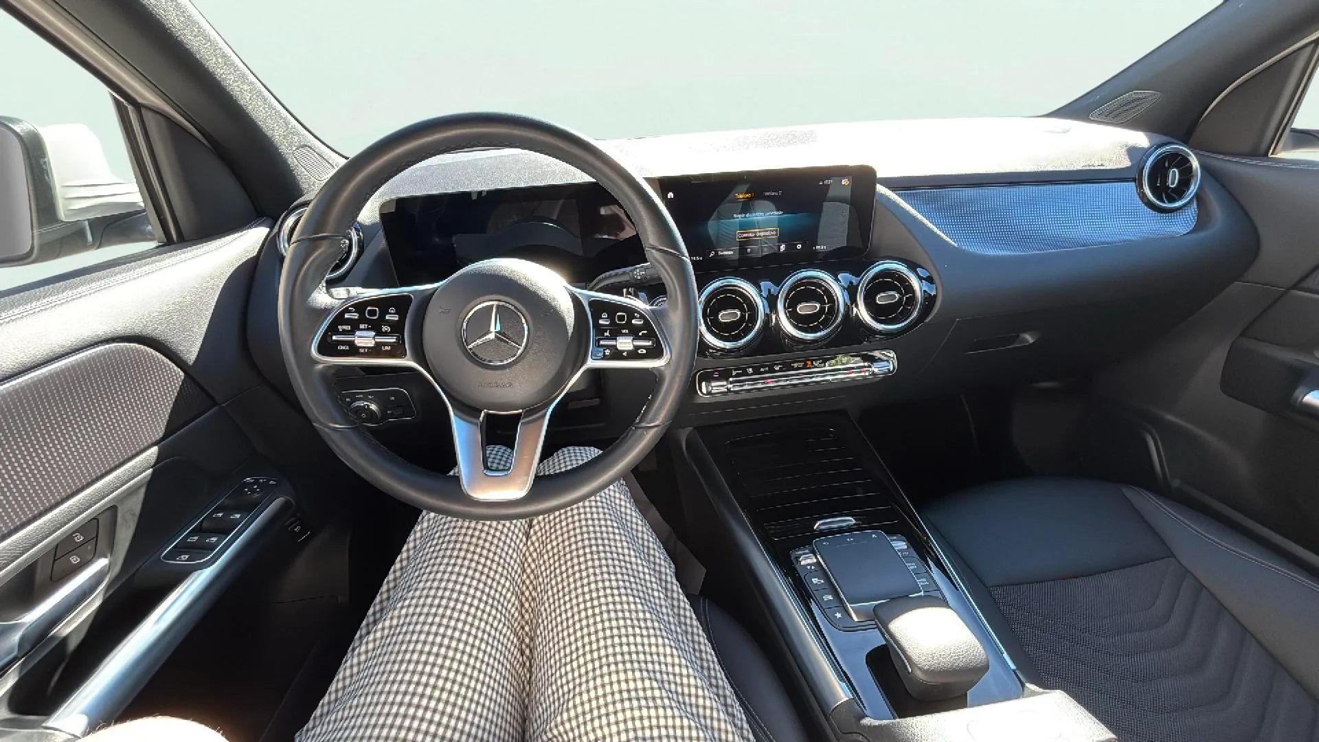Mercedes-Benz GLA 200 D 4MATIC - foto 11
