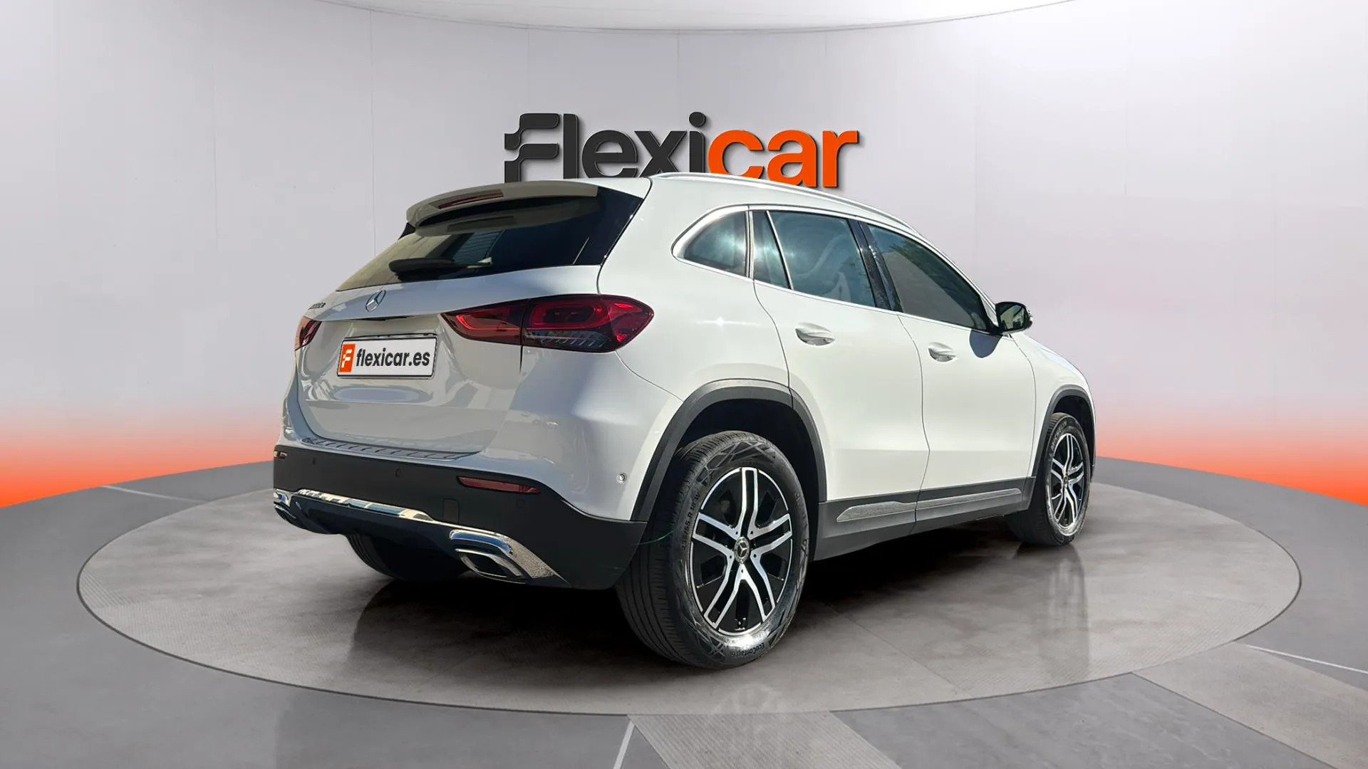 Mercedes-Benz GLA 200 D 4MATIC - foto 8
