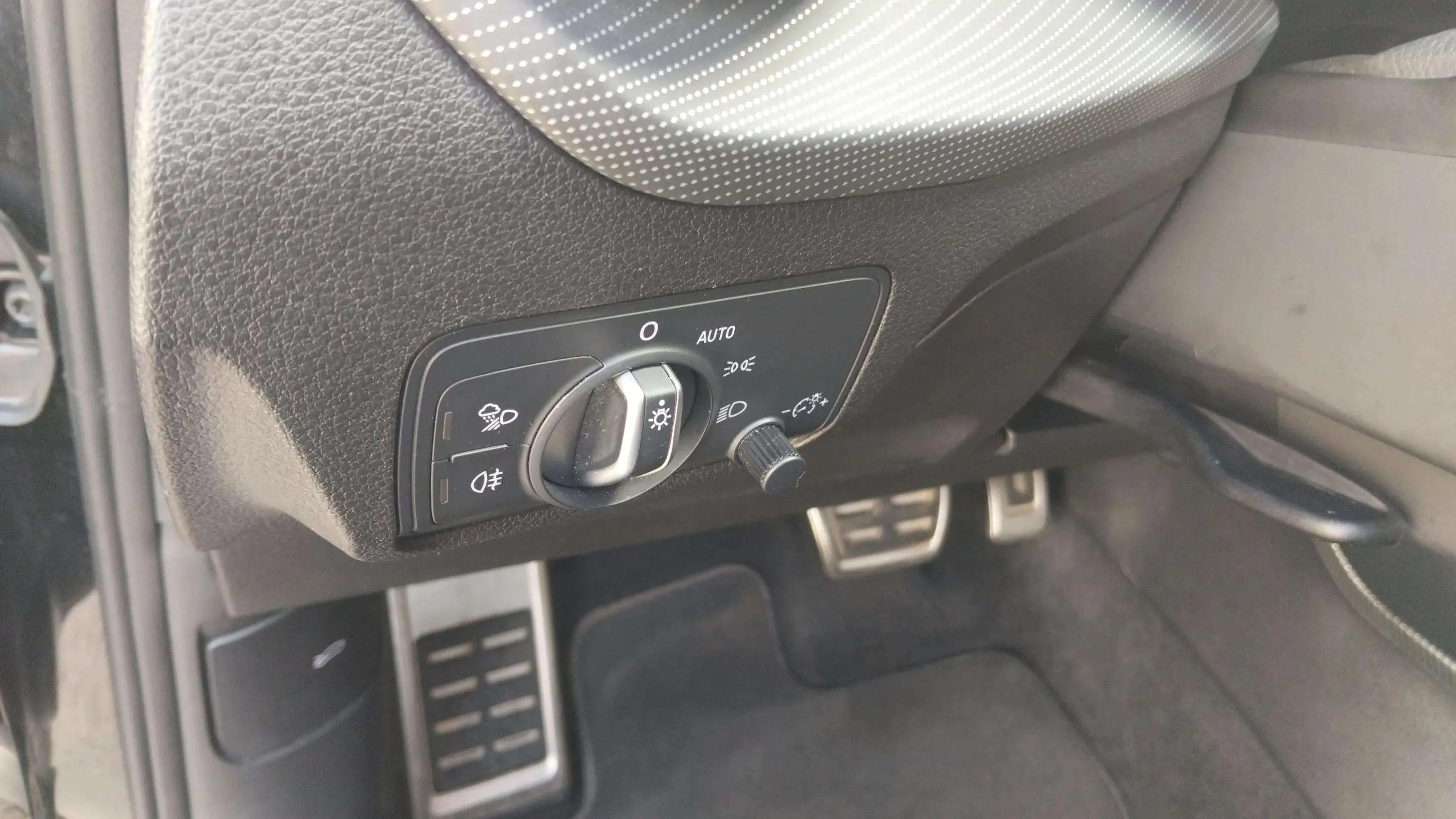 Audi Q2 S line 35 TDI S tronic - foto 9