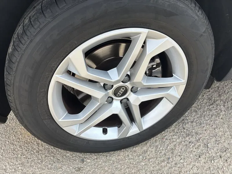 Audi Q5 2.0 TDI advanced - foto 37