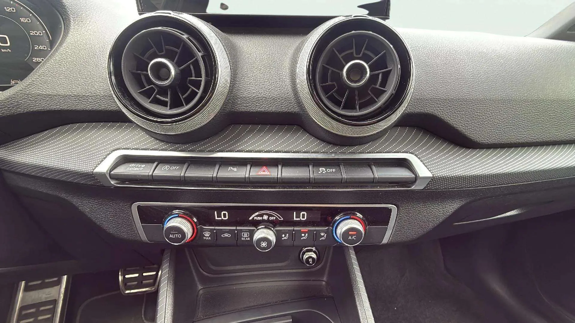 Audi Q2 S line 35 TDI S tronic - foto 19