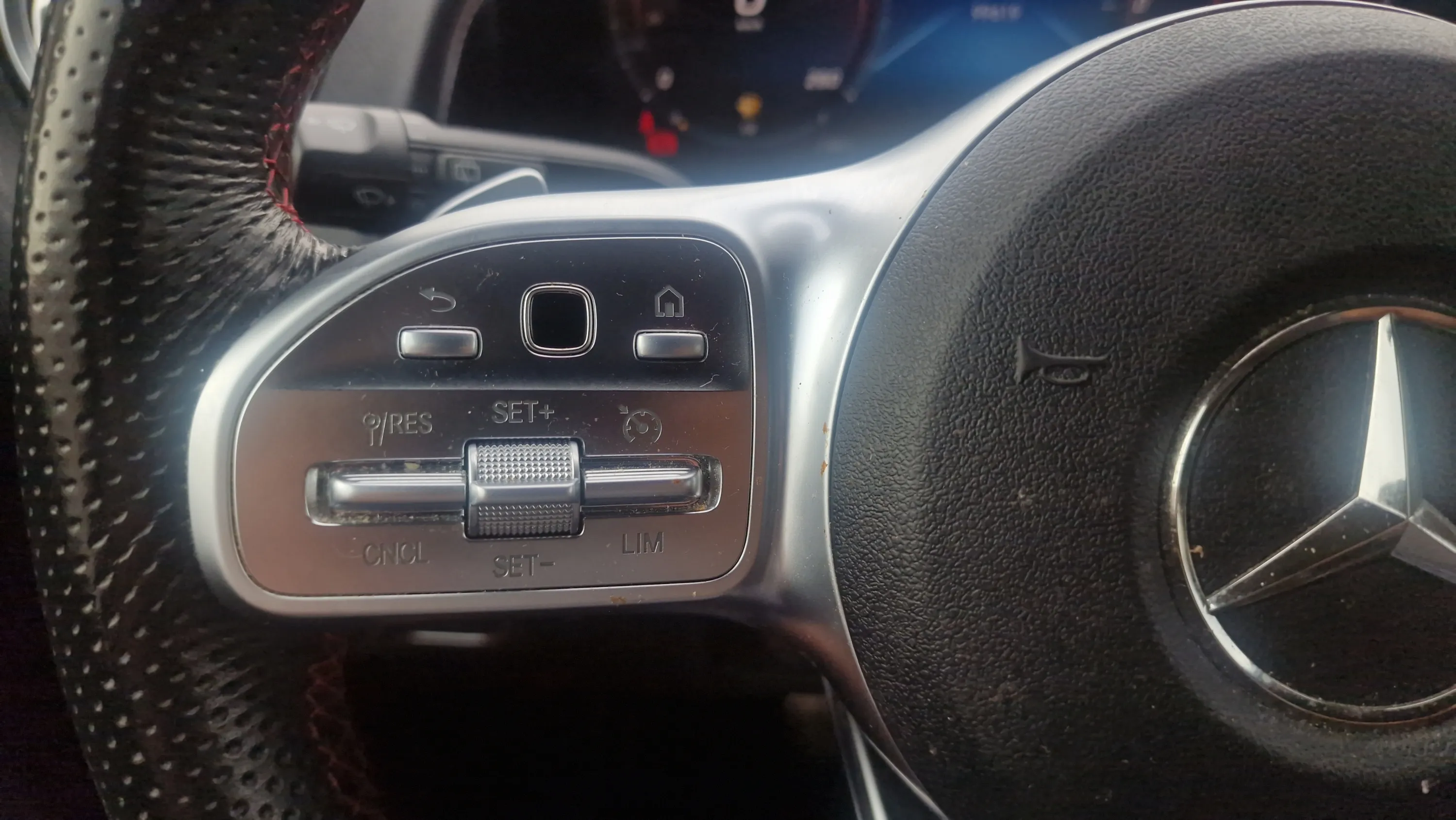 Mercedes-Benz GLB 2.0 GLB 200 D DCT - foto 18