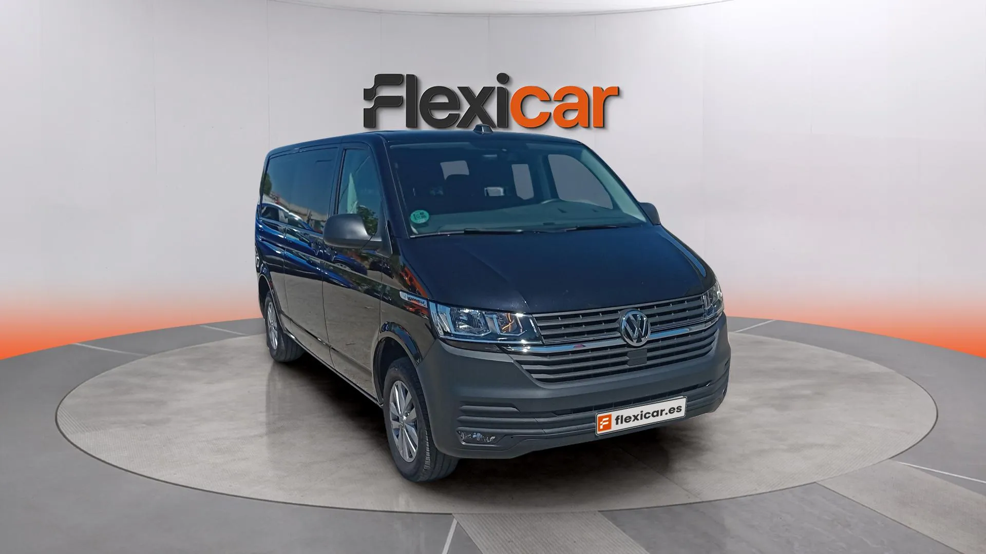 Volkswagen Caravelle Larga 2.0 TDI Aut - foto 3