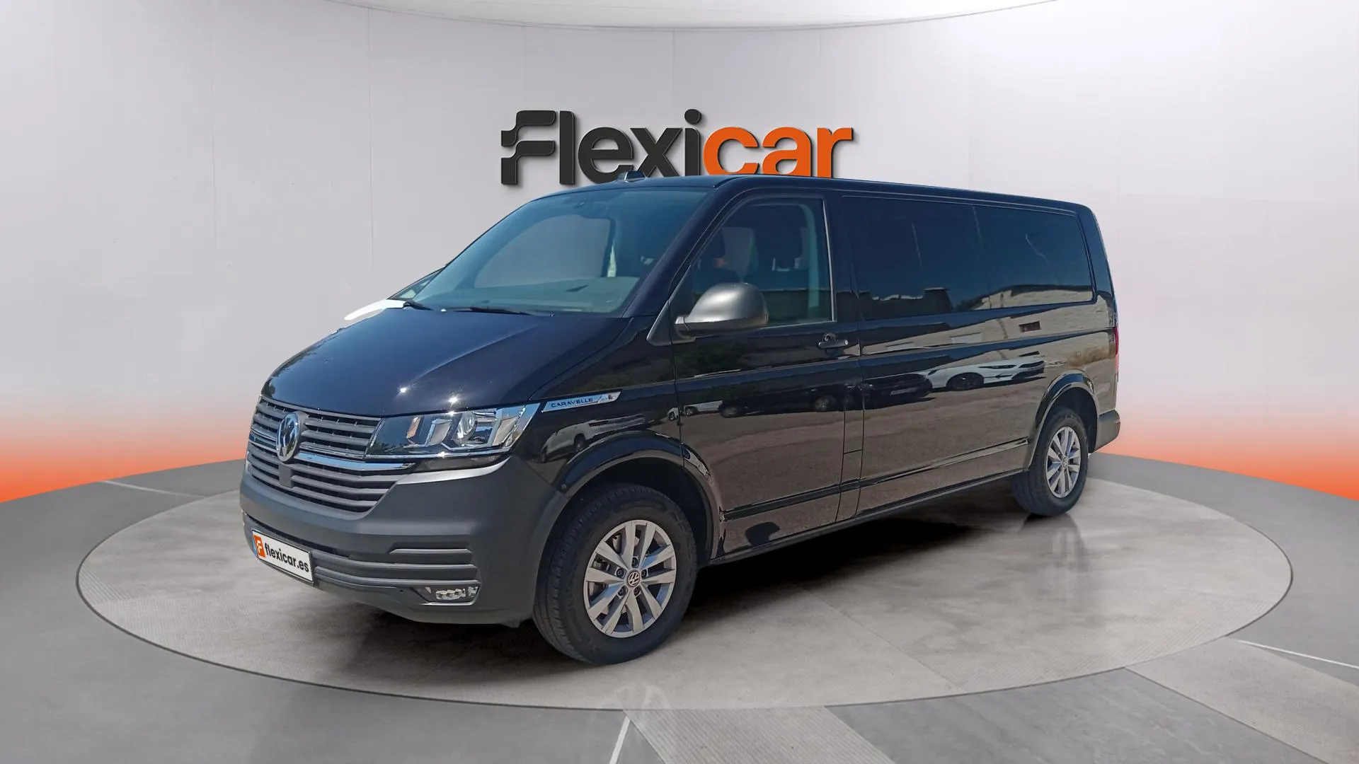 Volkswagen Caravelle Larga 2.0 TDI Aut - foto 4