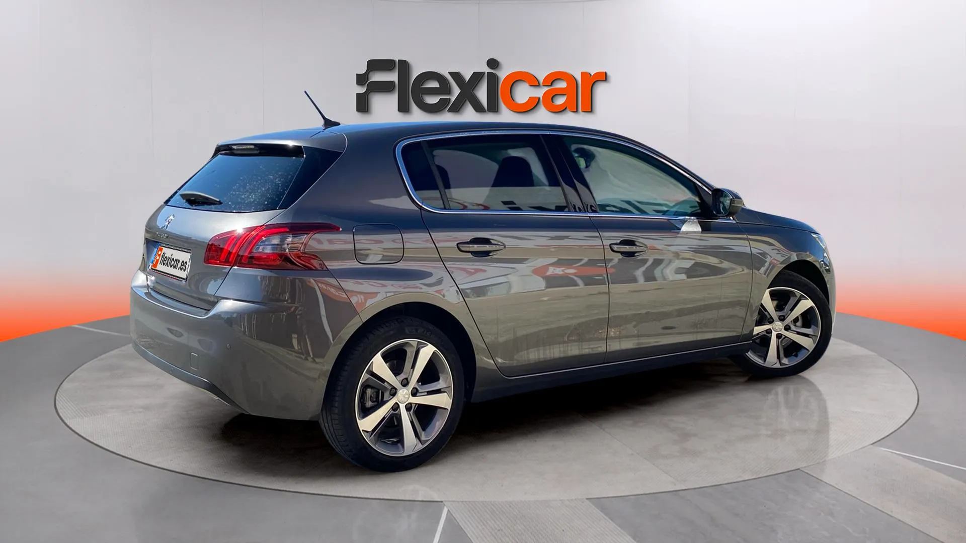 Peugeot 308 Allure PureTech 130 EAT8 - foto 7