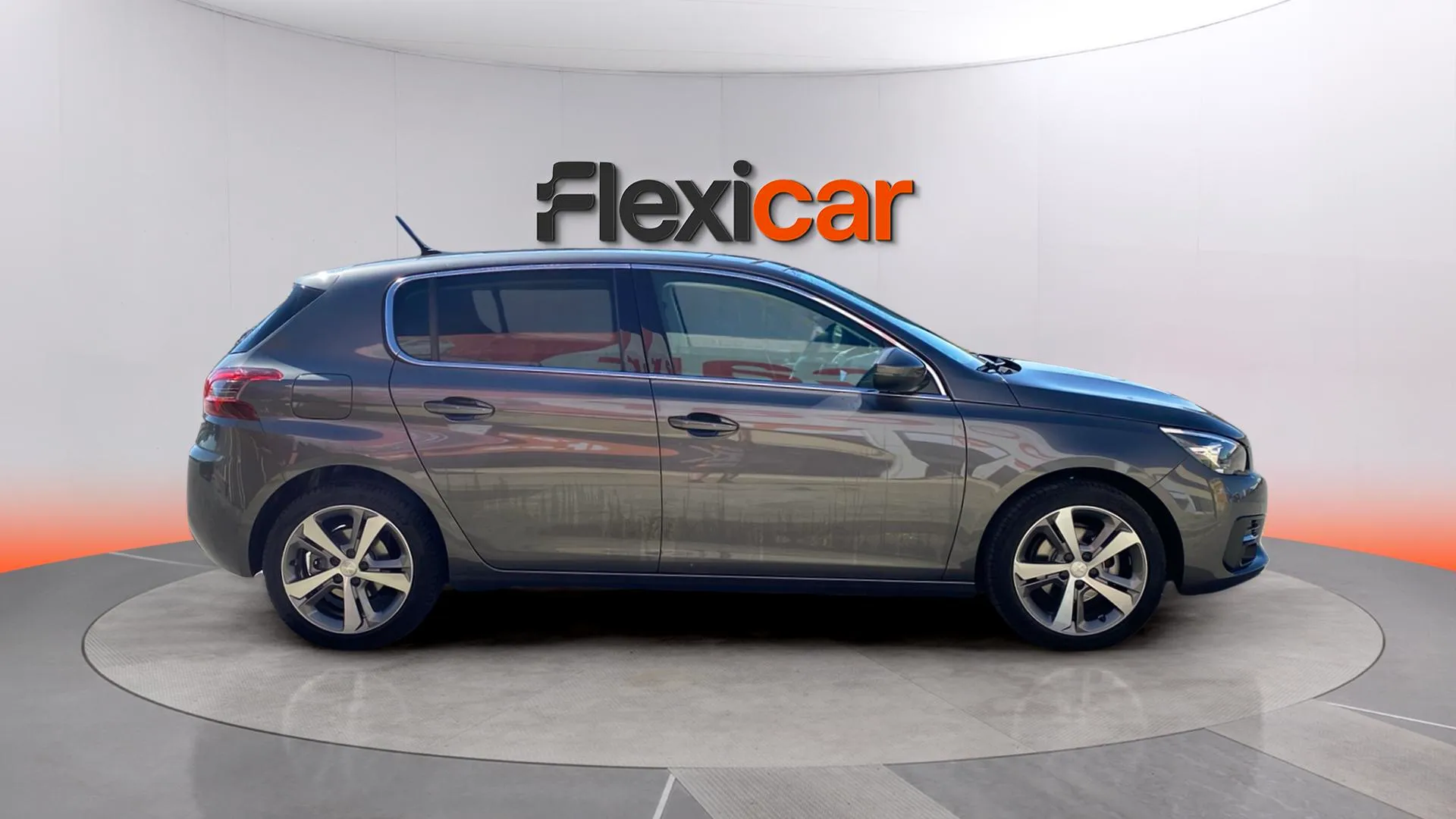 Peugeot 308 Allure PureTech 130 EAT8 - foto 8