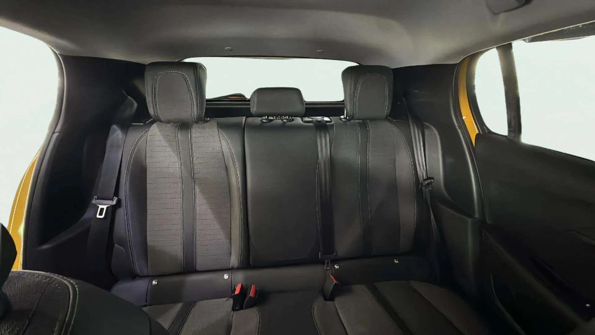 Peugeot 208 PureTech Allure Pack - foto 11