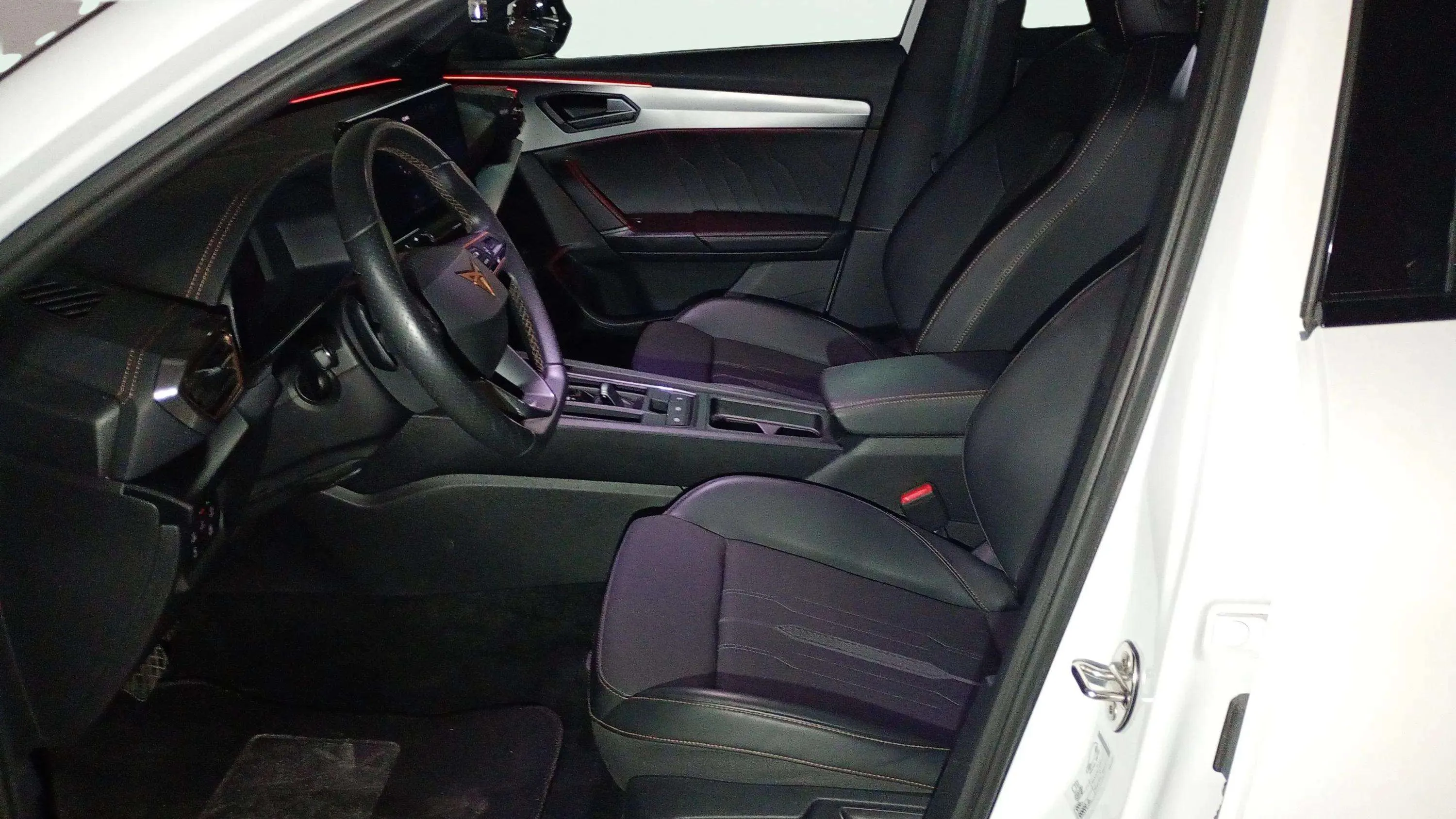 Cupra Formentor 1.4 e-Hybrid DSG - foto 19
