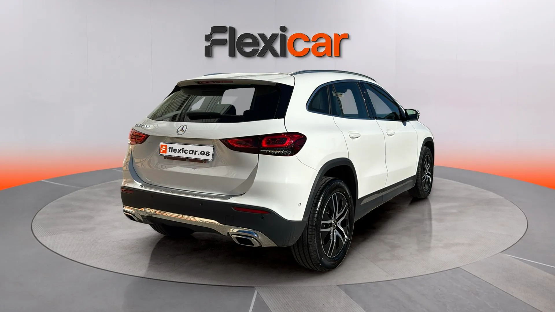 Mercedes-Benz GLA 200 D - foto 3