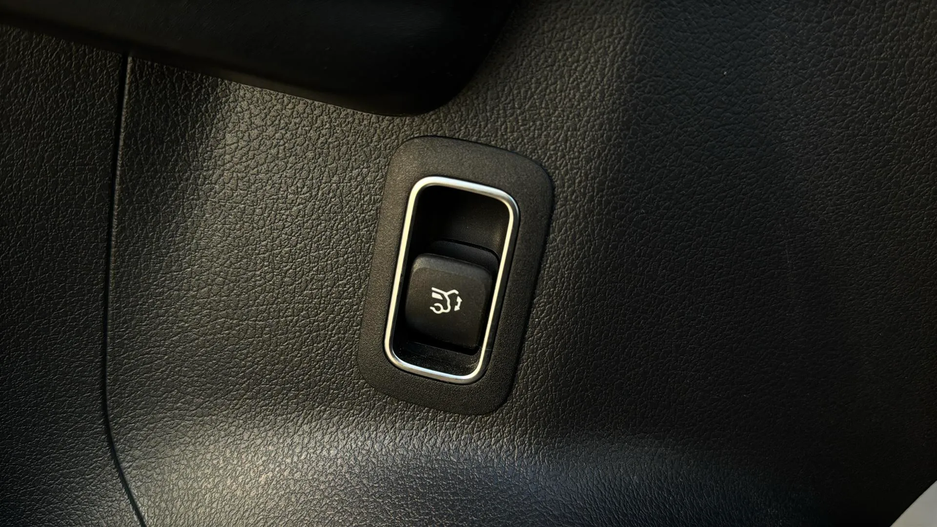 Mercedes-Benz GLA 200 D - foto 19