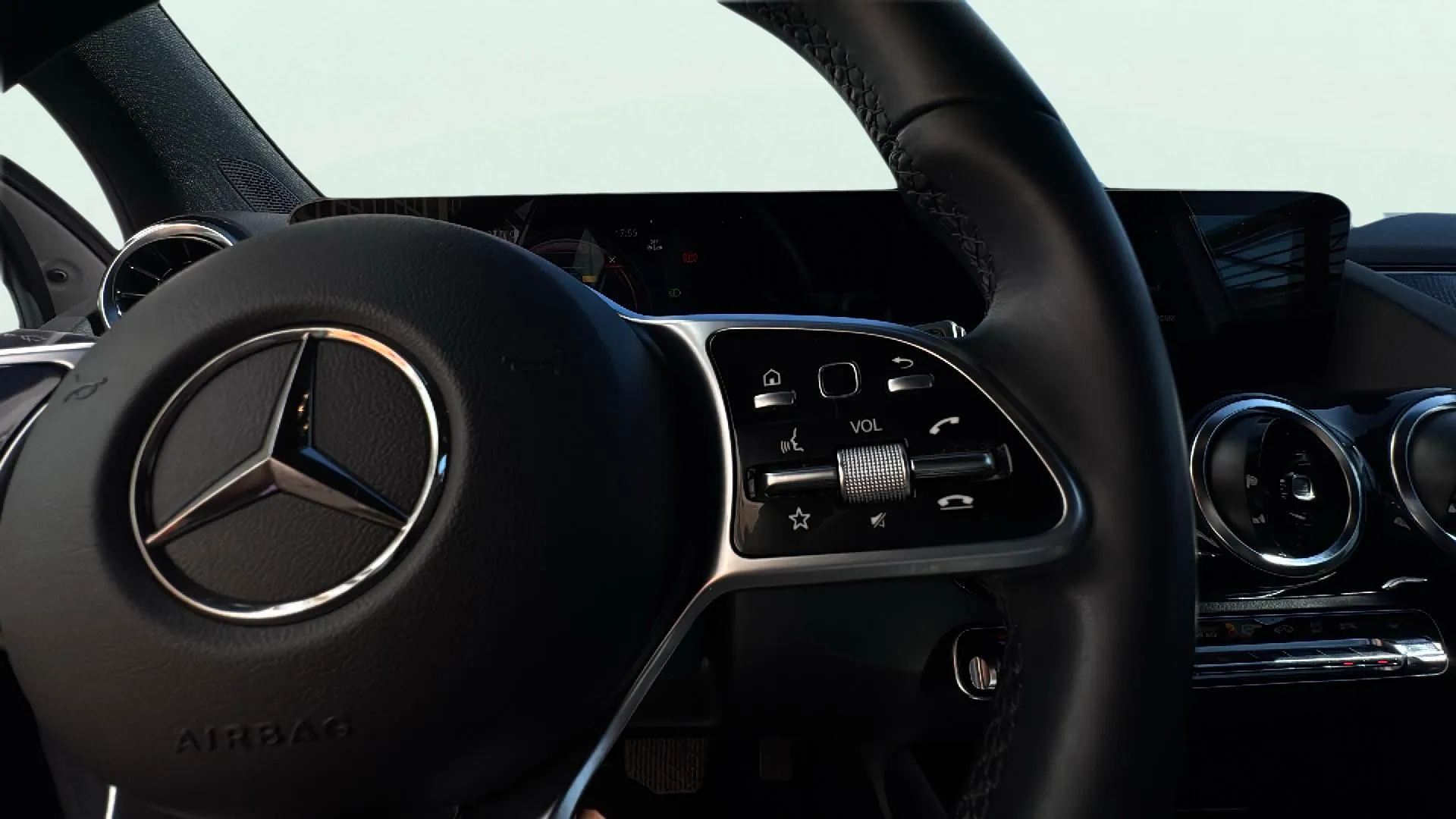 Mercedes-Benz GLA 200 D - foto 14