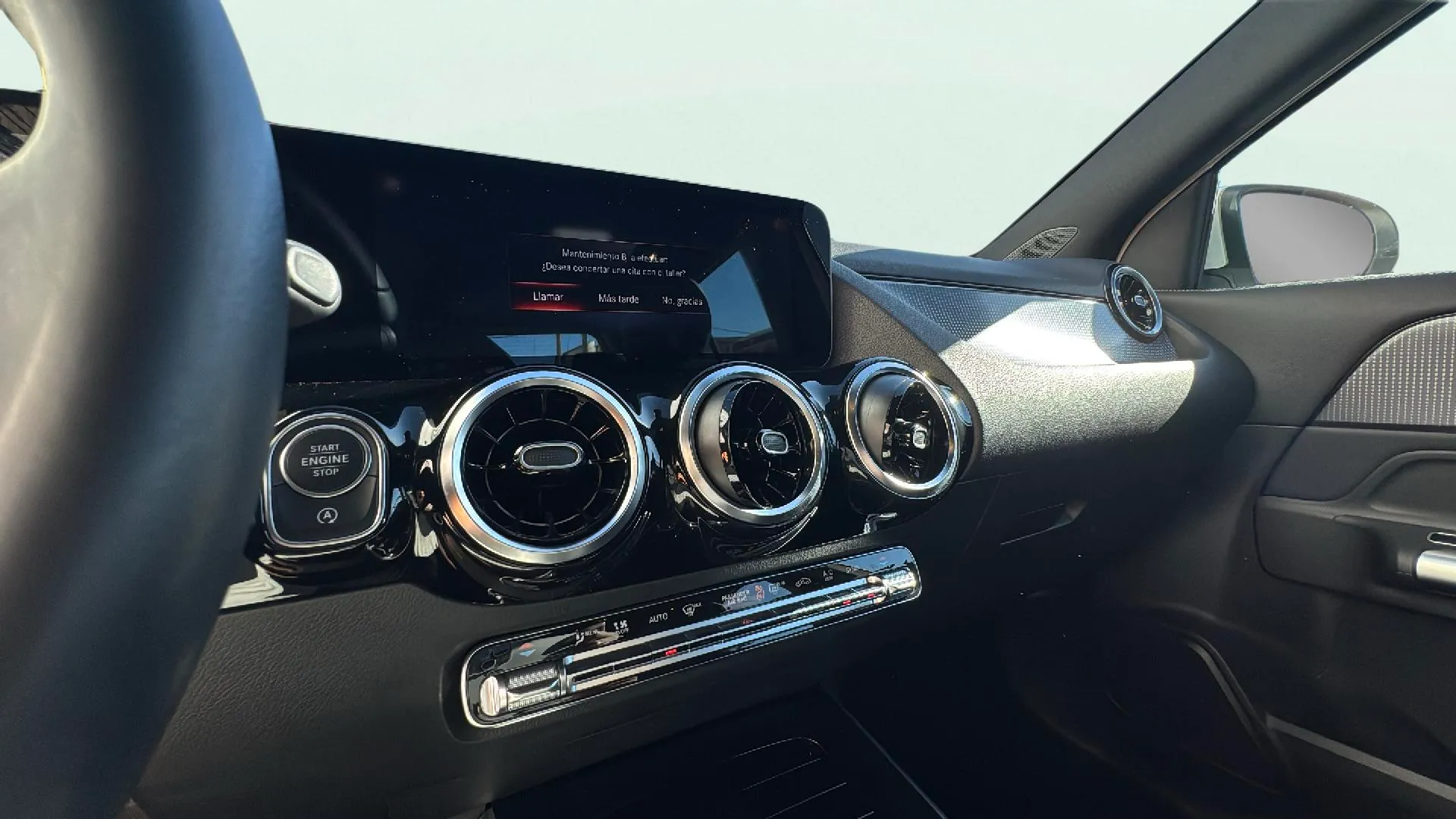 Mercedes-Benz GLA 200 D - foto 17
