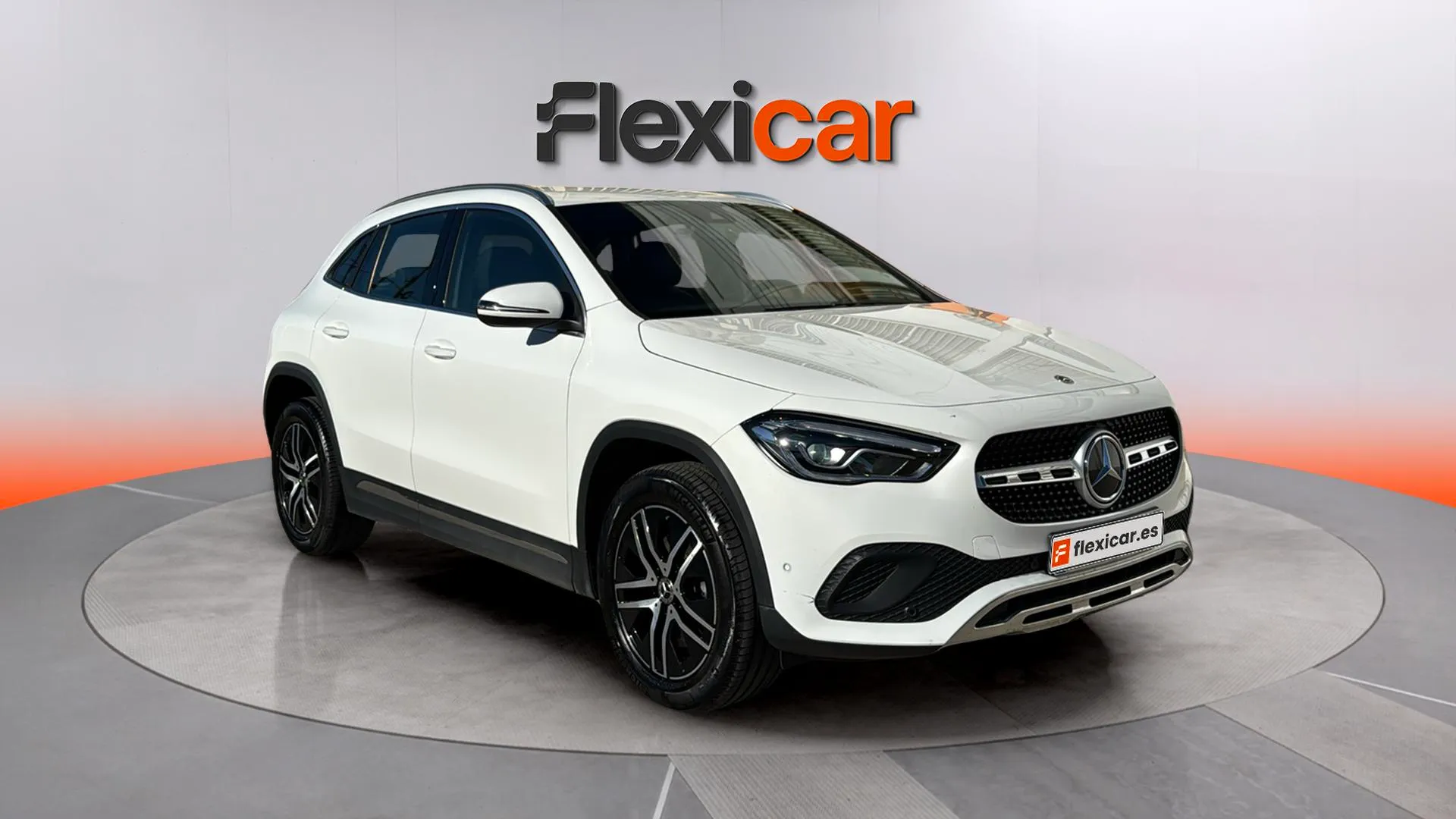 Mercedes-Benz GLA 200 D - foto 1
