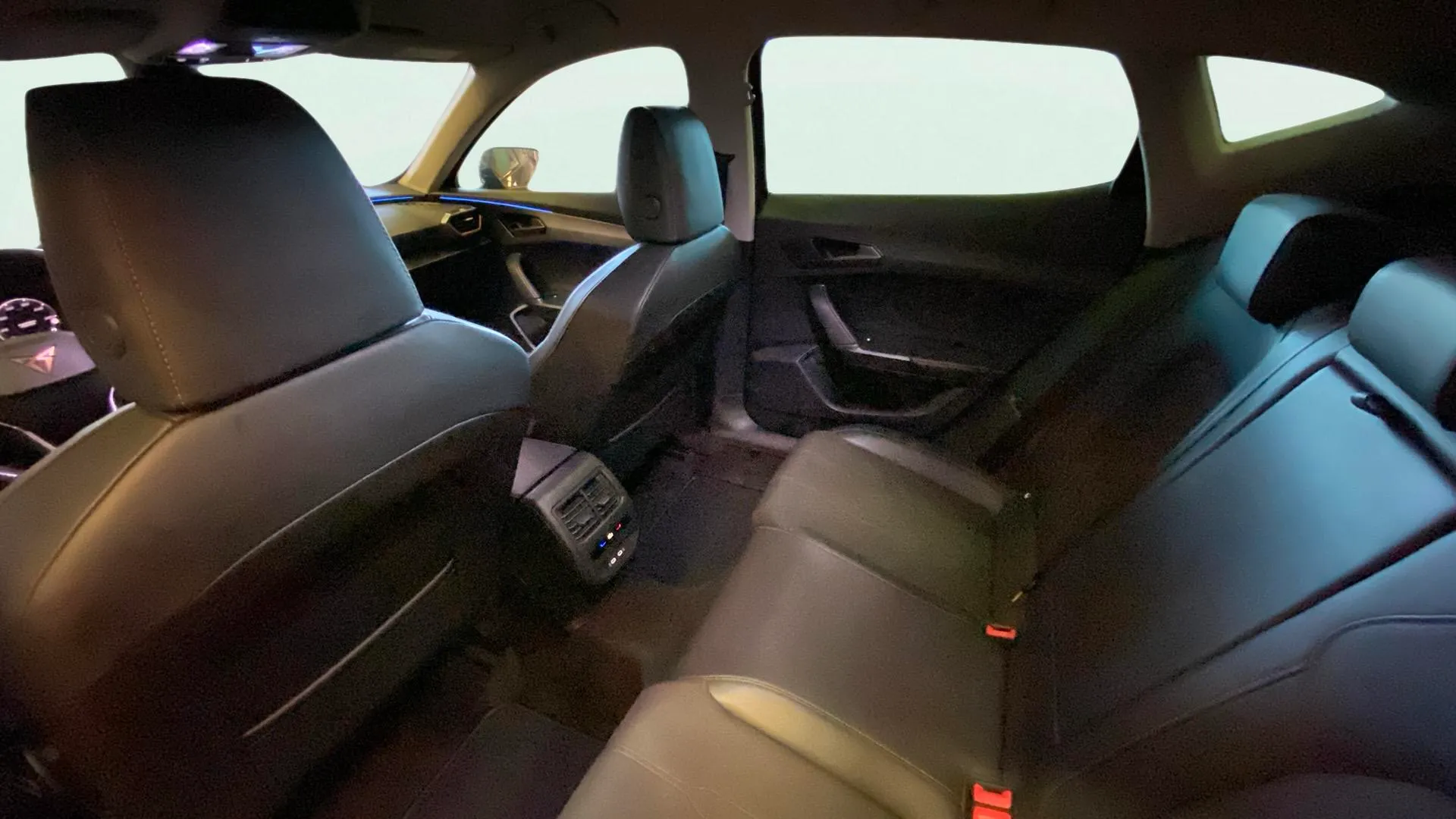 Cupra Formentor 1.5 TSI DSG - foto 13