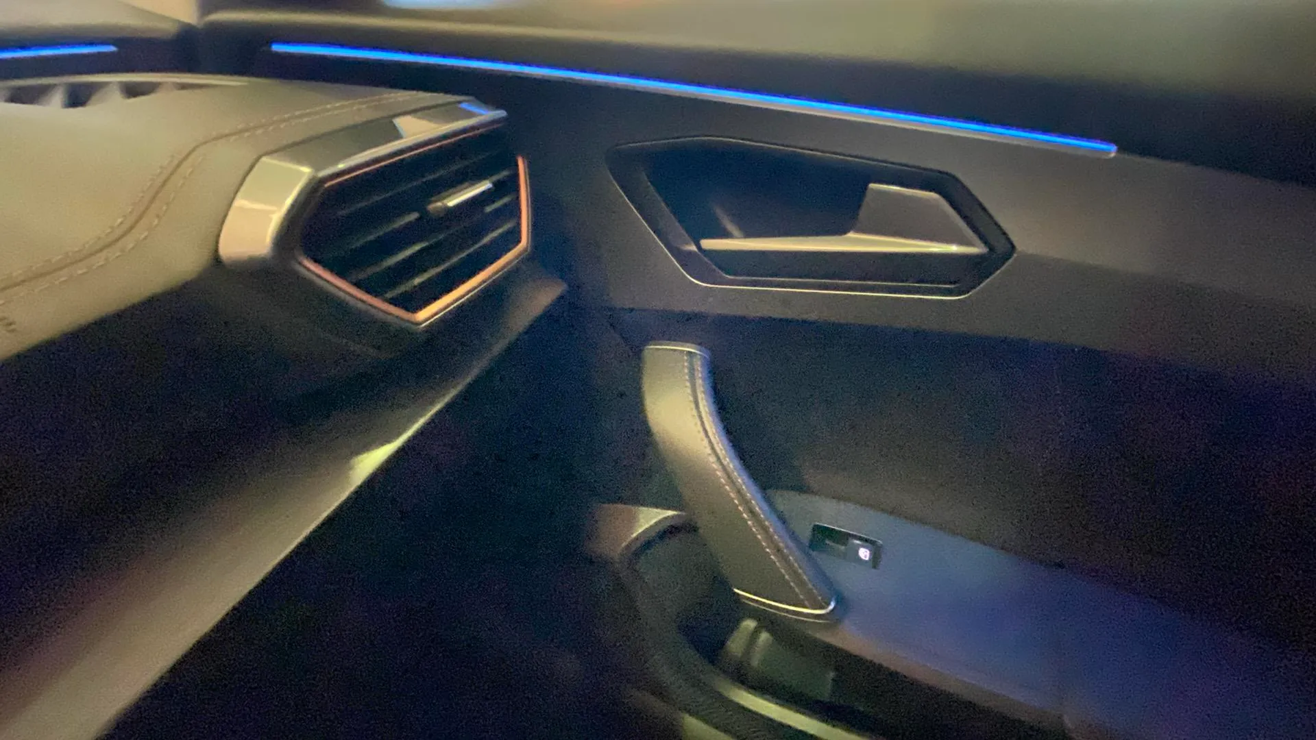 Cupra Formentor 1.5 TSI DSG - foto 35