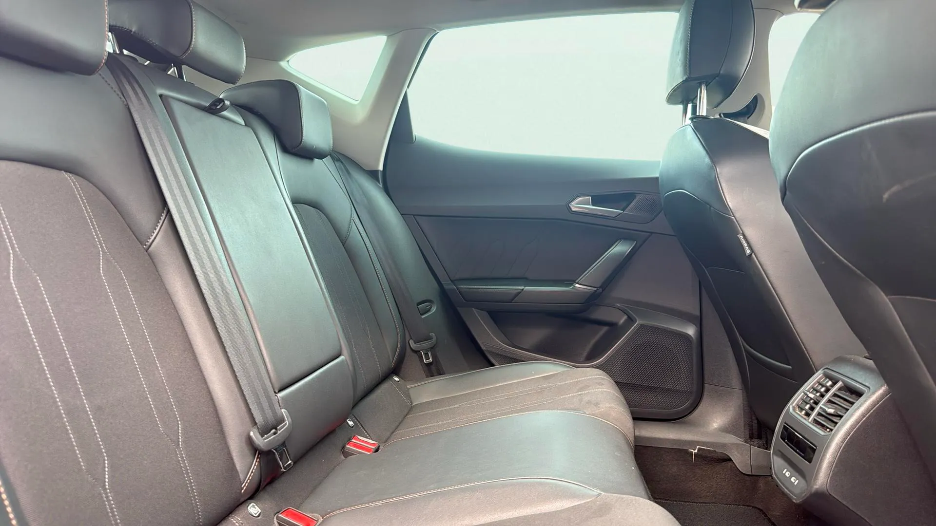 Cupra Formentor 1.5 TSI DSG - foto 17