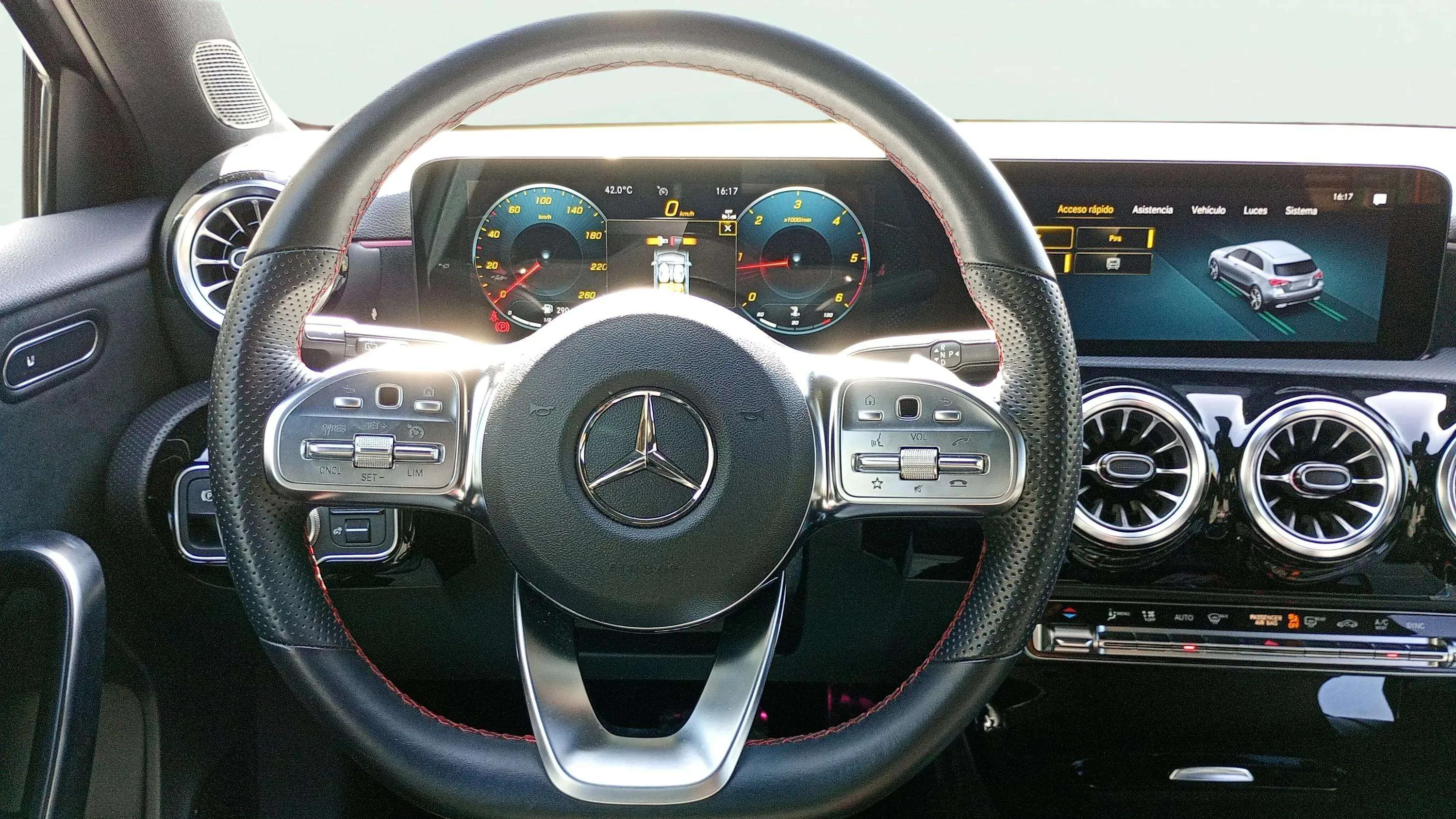 Mercedes-Benz Clase A A 200 d - foto 8
