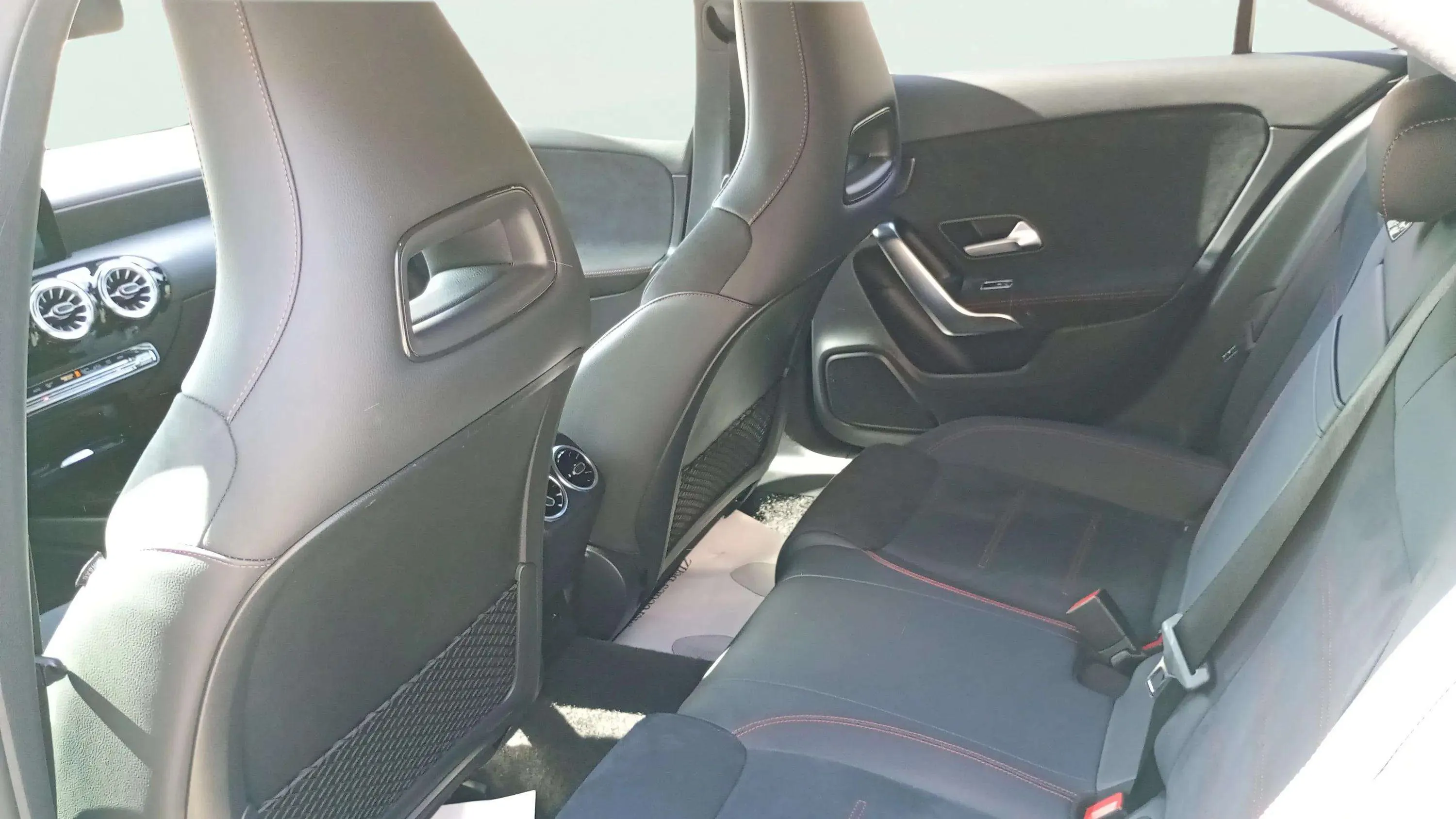 Mercedes-Benz Clase A A 200 d - foto 16