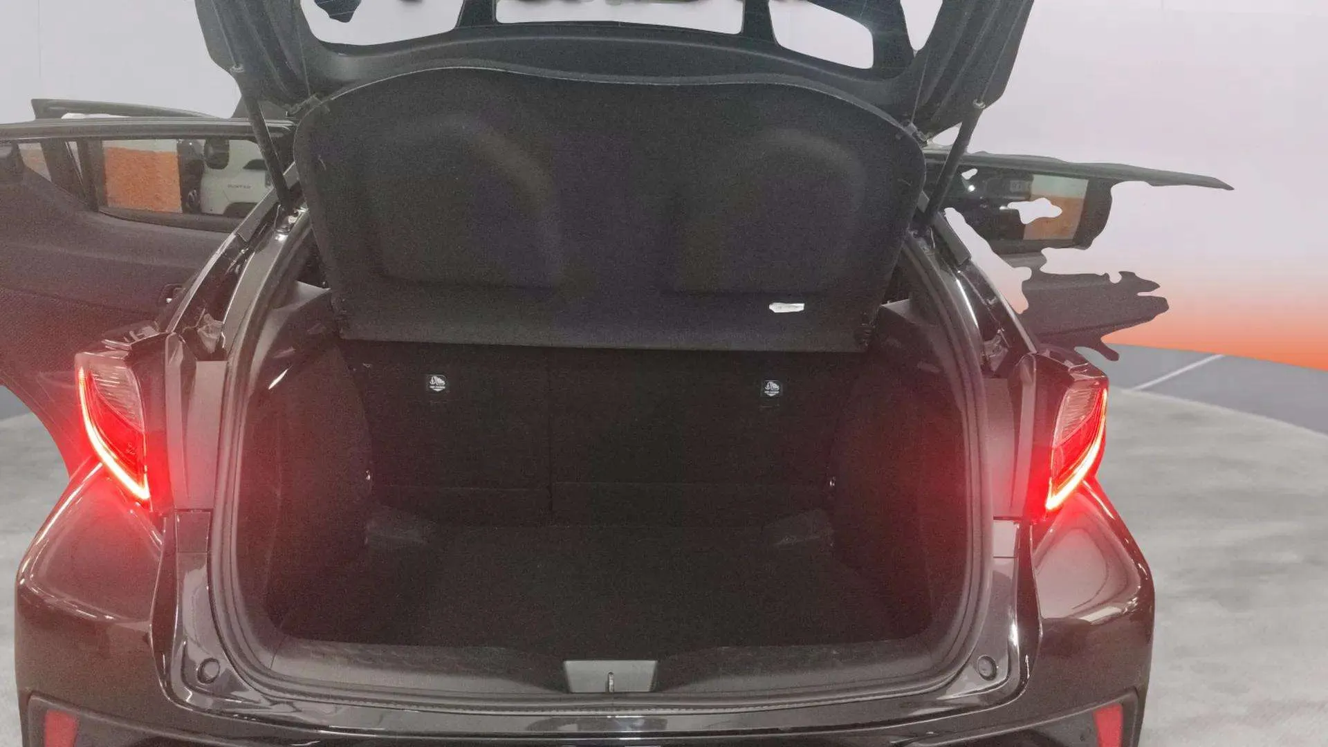 Toyota C-HR 1.8 125H Active - foto 5