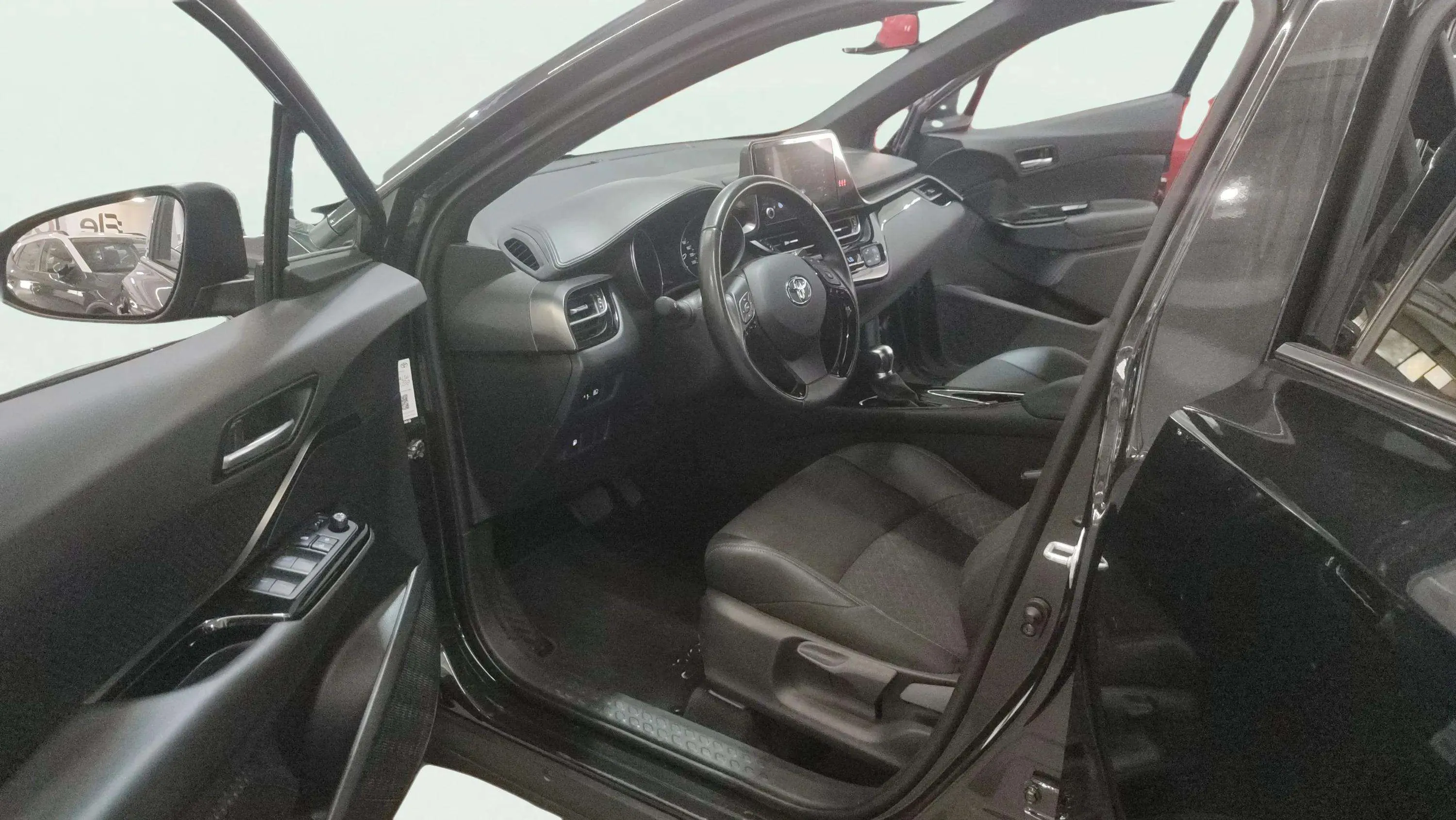 Toyota C-HR 1.8 125H Active - foto 6