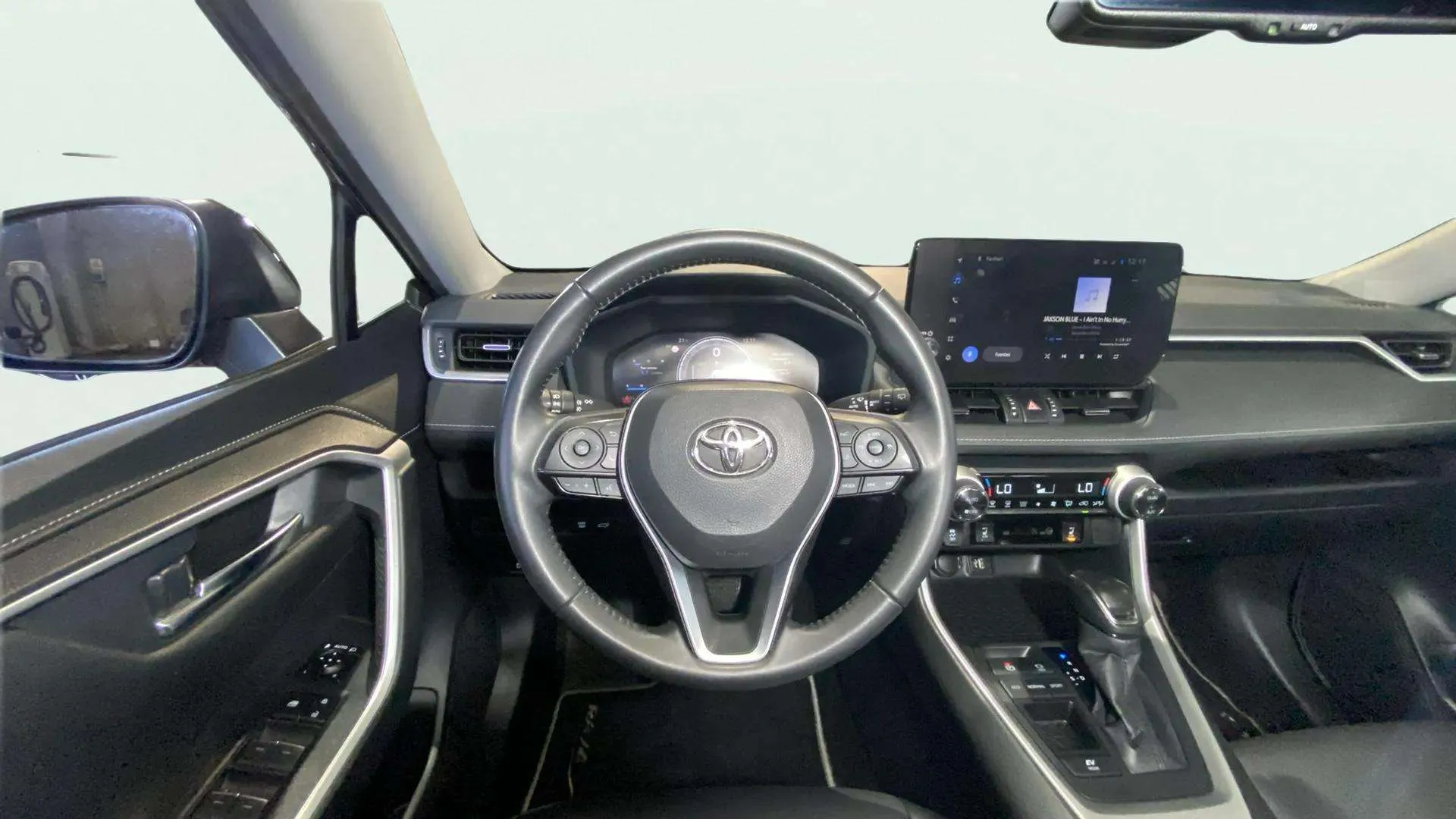 Toyota RAV4 2.5l 220H Advance - foto 15