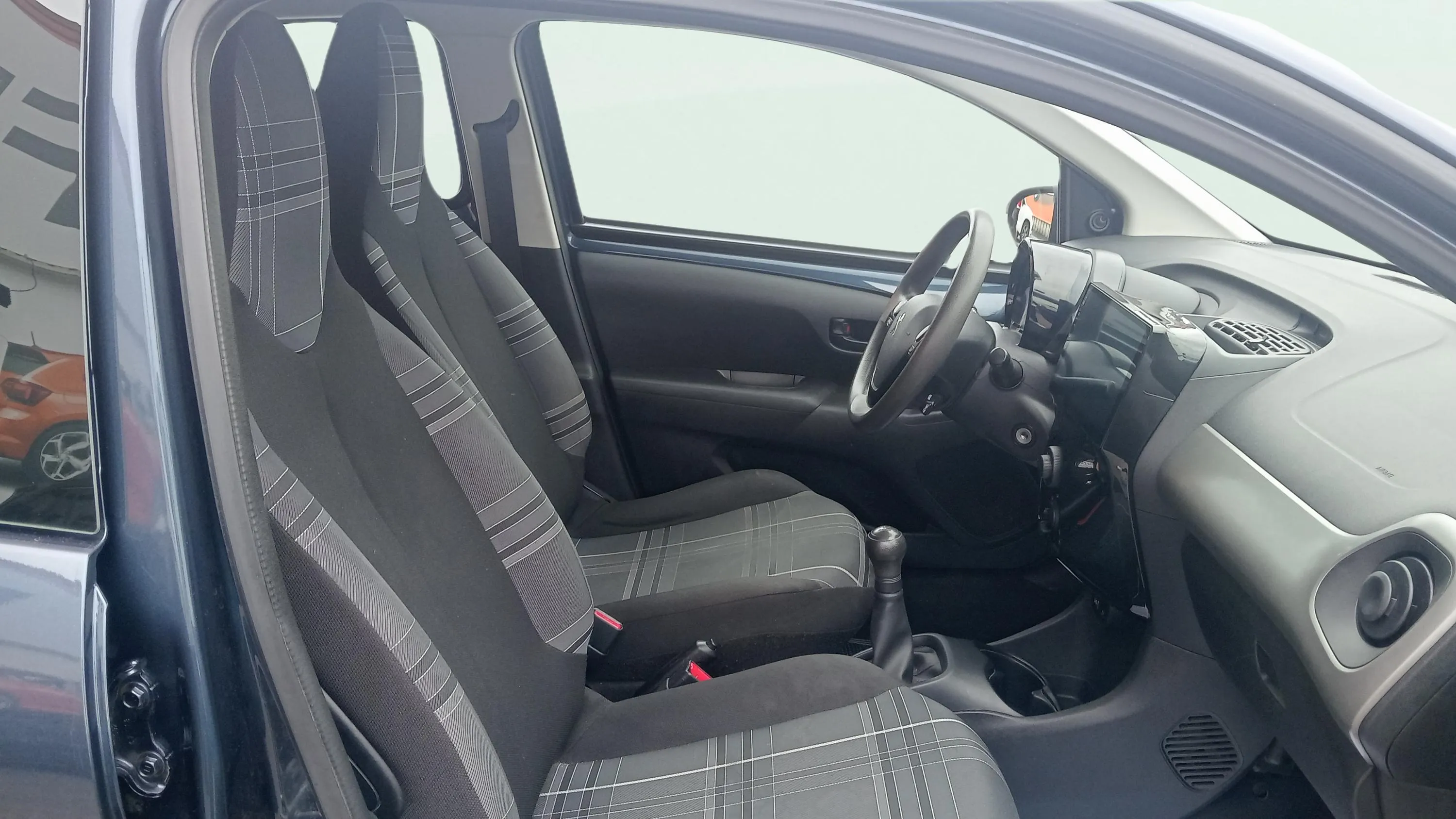 Peugeot 108 Allure 1.2 PureTech - foto 11