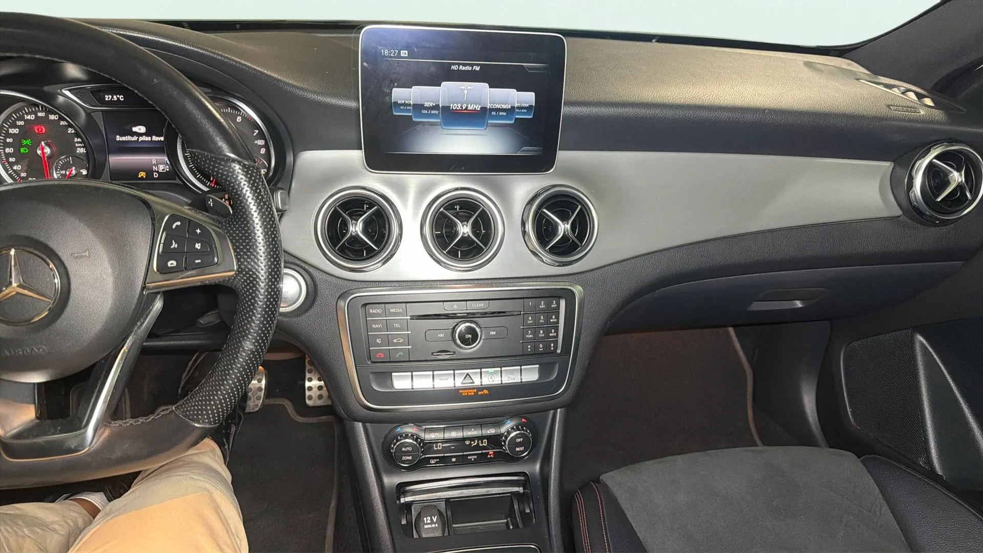 Mercedes-Benz GLA 180 - foto 6