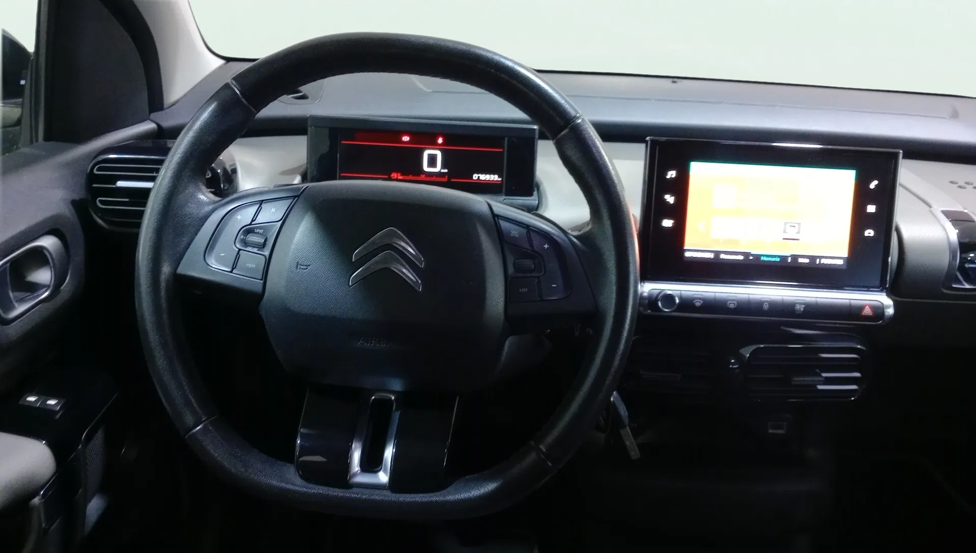 Citroën C4 Cactus BlueHDi 100 Business - foto 12