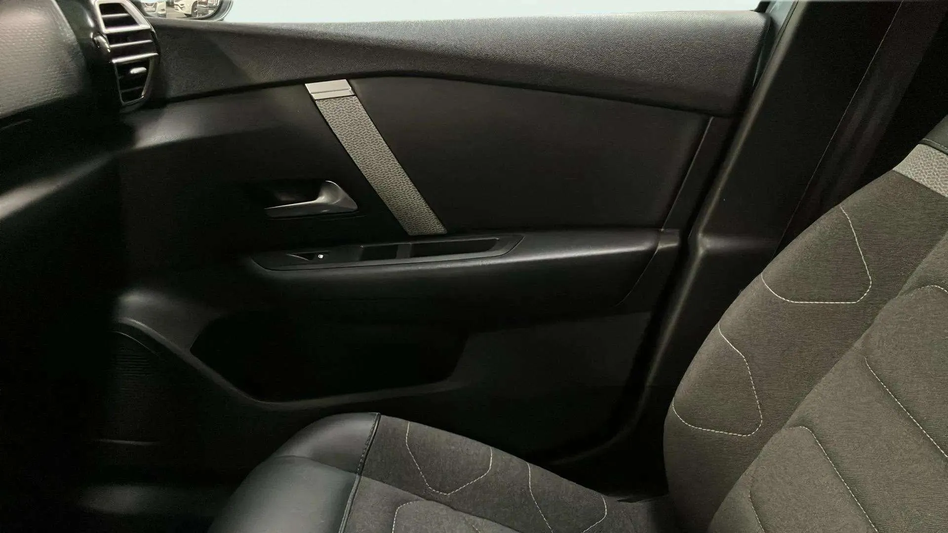 Citroën C4 PureTech 130 Shine - foto 18
