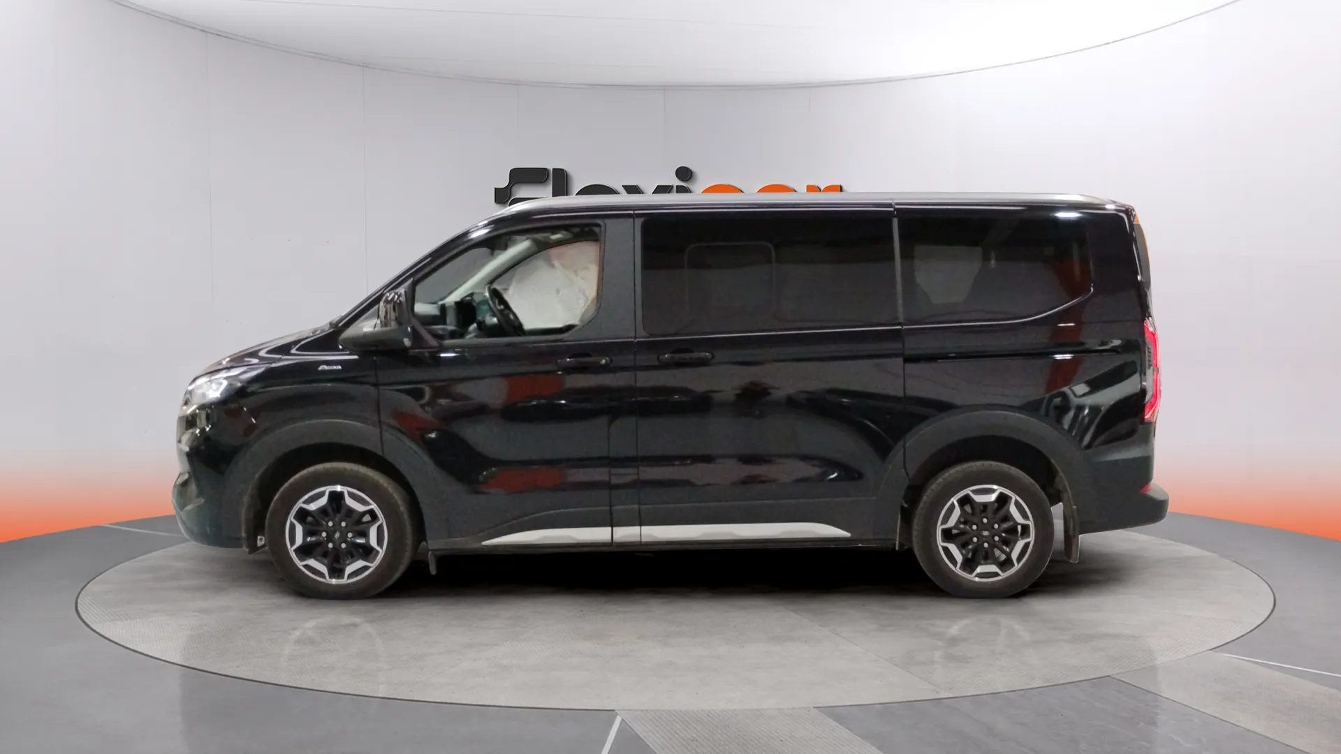 Ford Tourneo Custom 2.0 EcoBlue L1 Active - foto 3