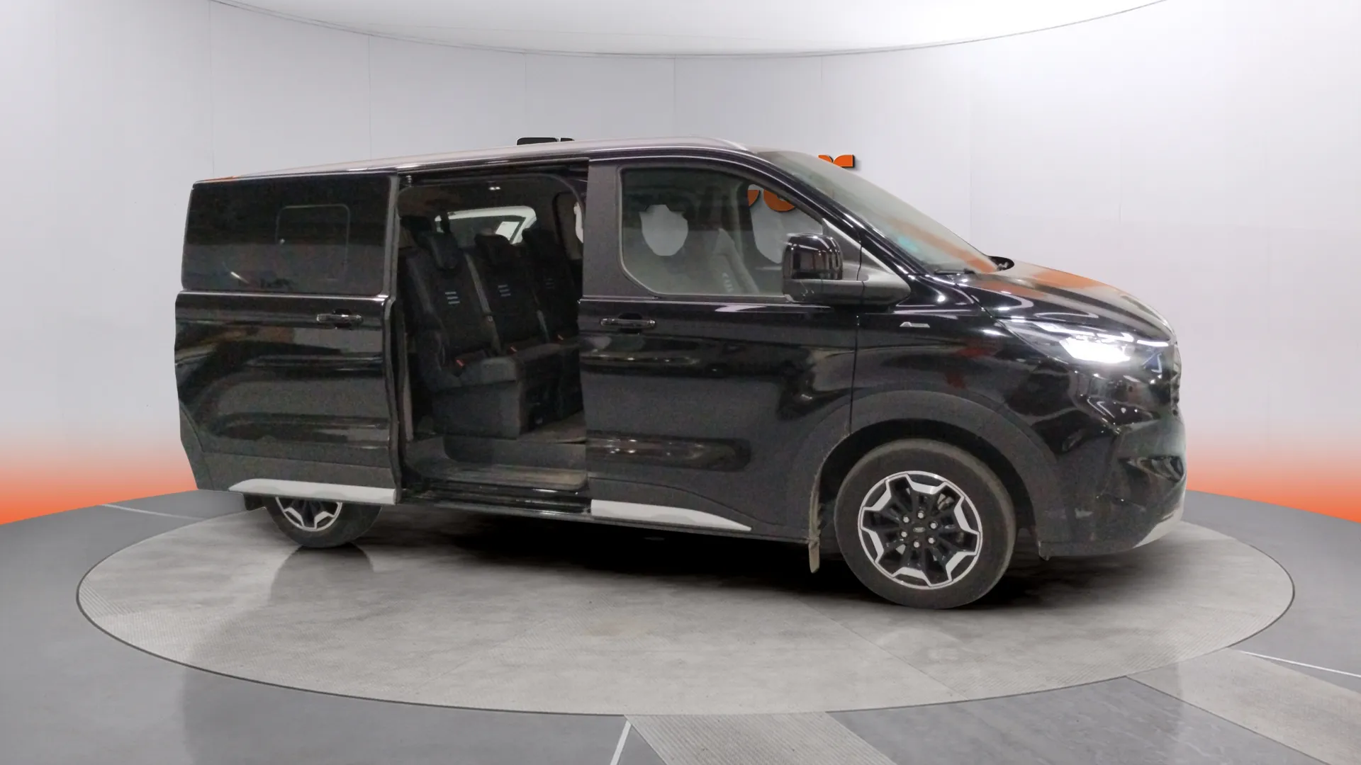 Ford Tourneo Custom 2.0 EcoBlue L1 Active - foto 24