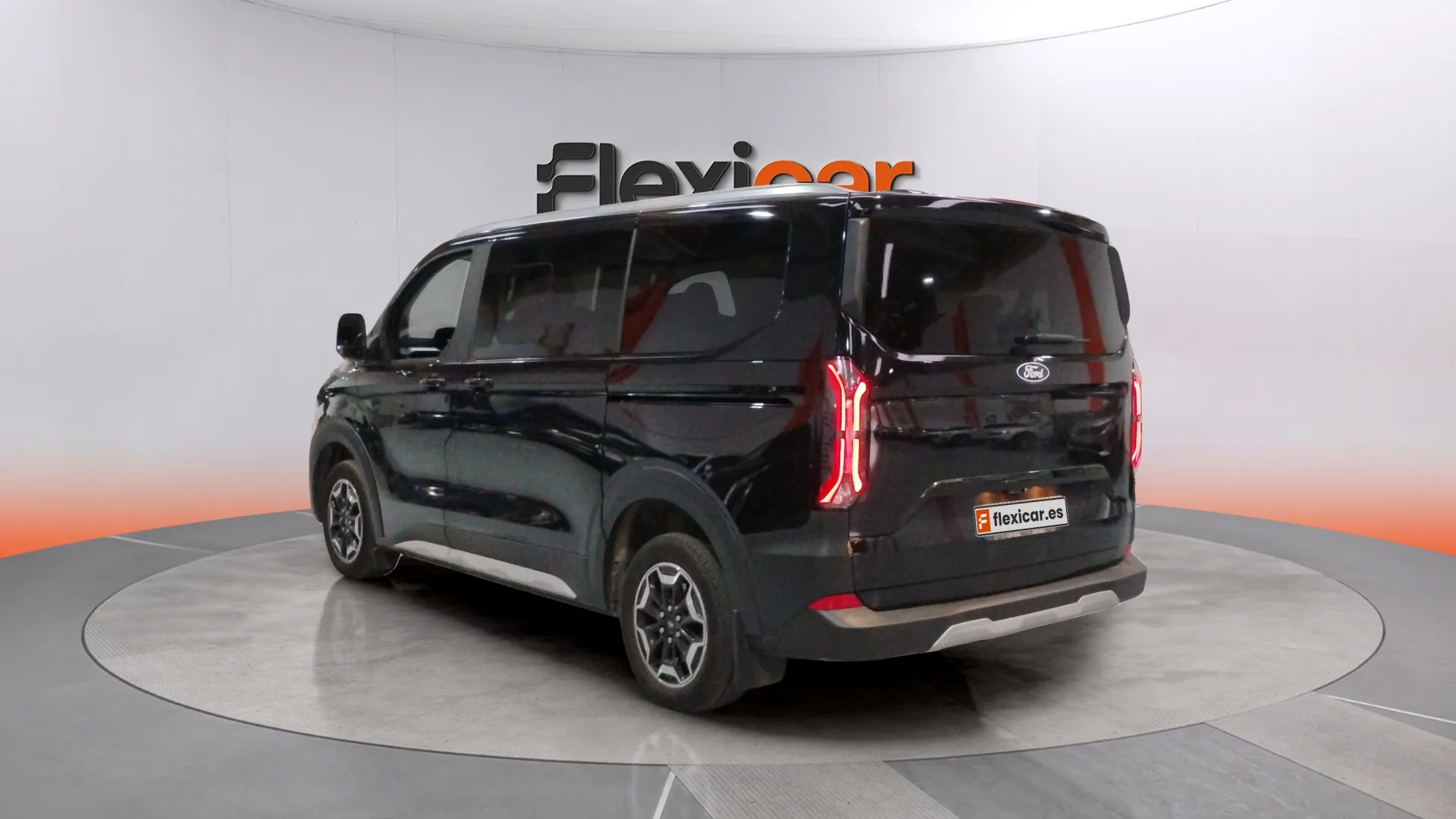 Ford Tourneo Custom 2.0 EcoBlue L1 Active - foto 4
