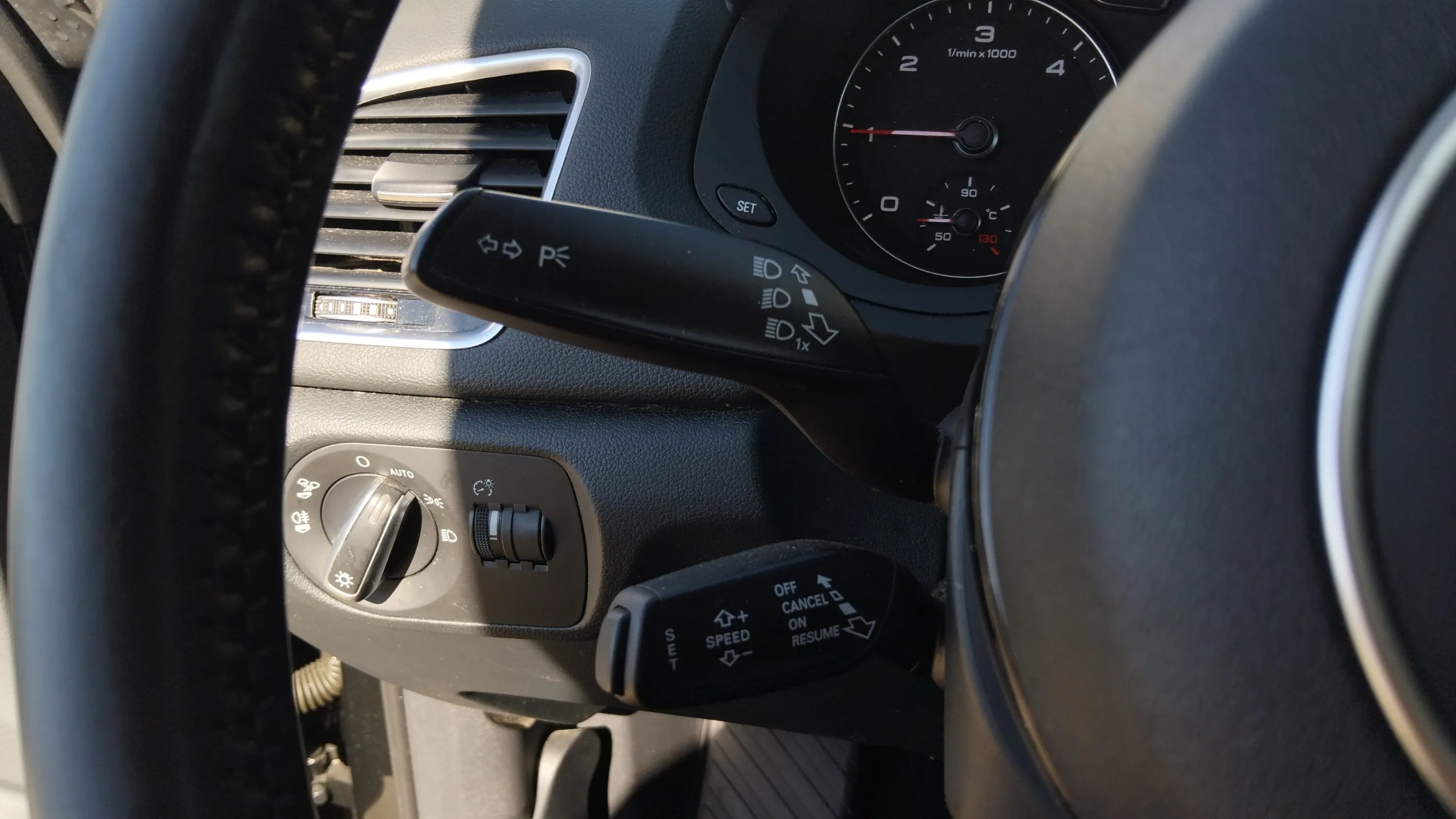 Audi Q3 2.0 TDI quattro - foto 20