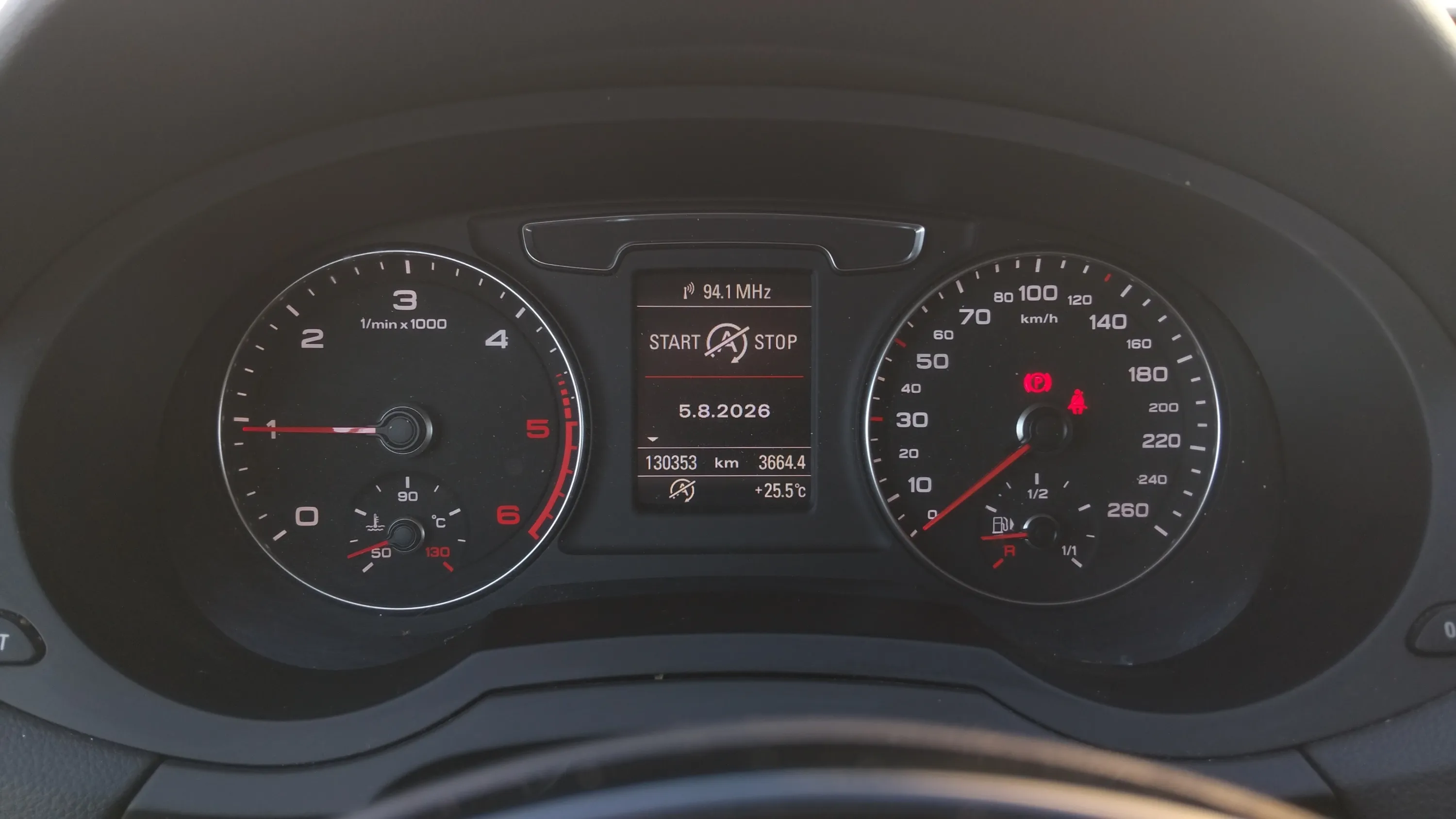 Audi Q3 2.0 TDI quattro - foto 12