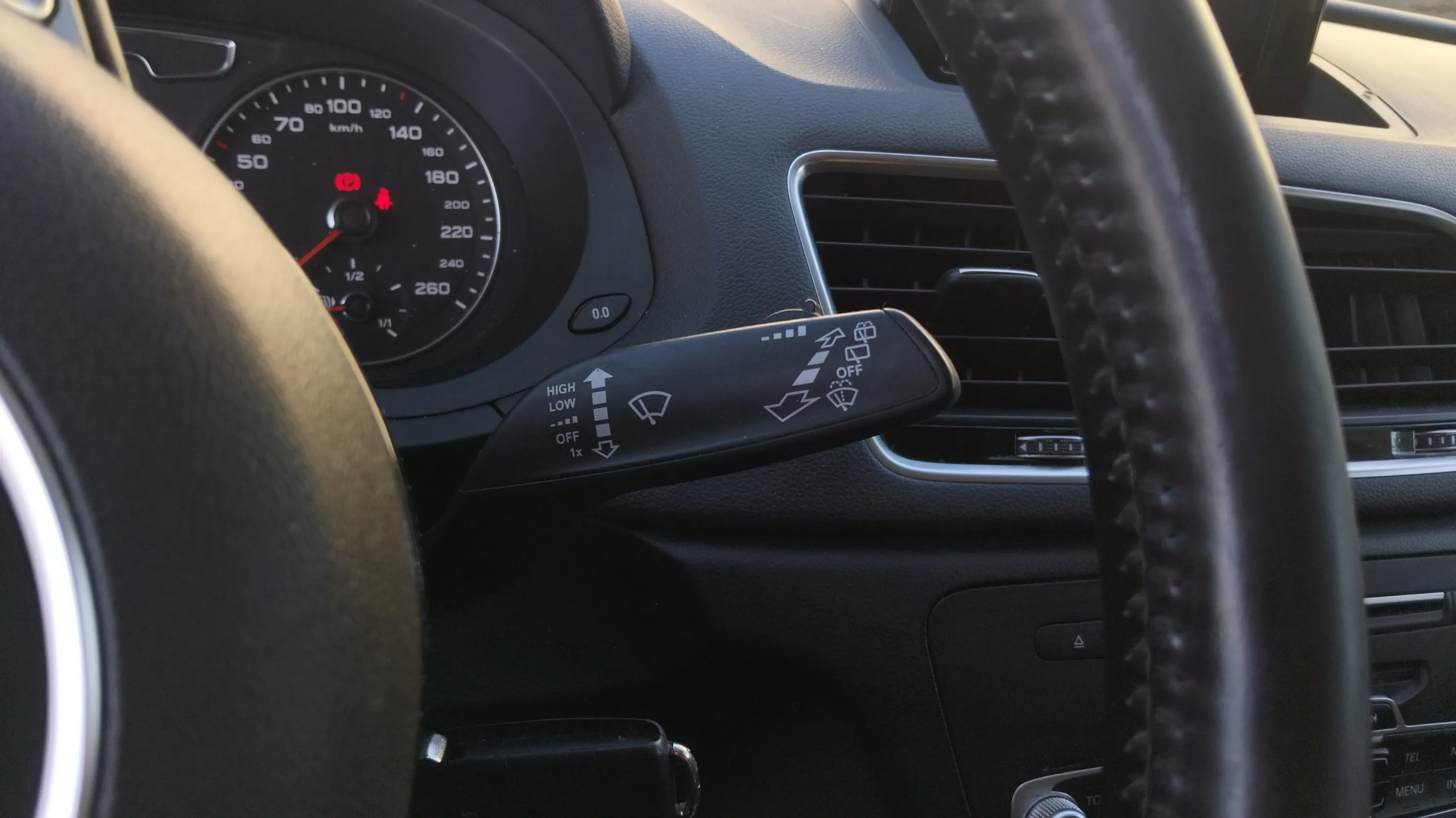 Audi Q3 2.0 TDI quattro - foto 21
