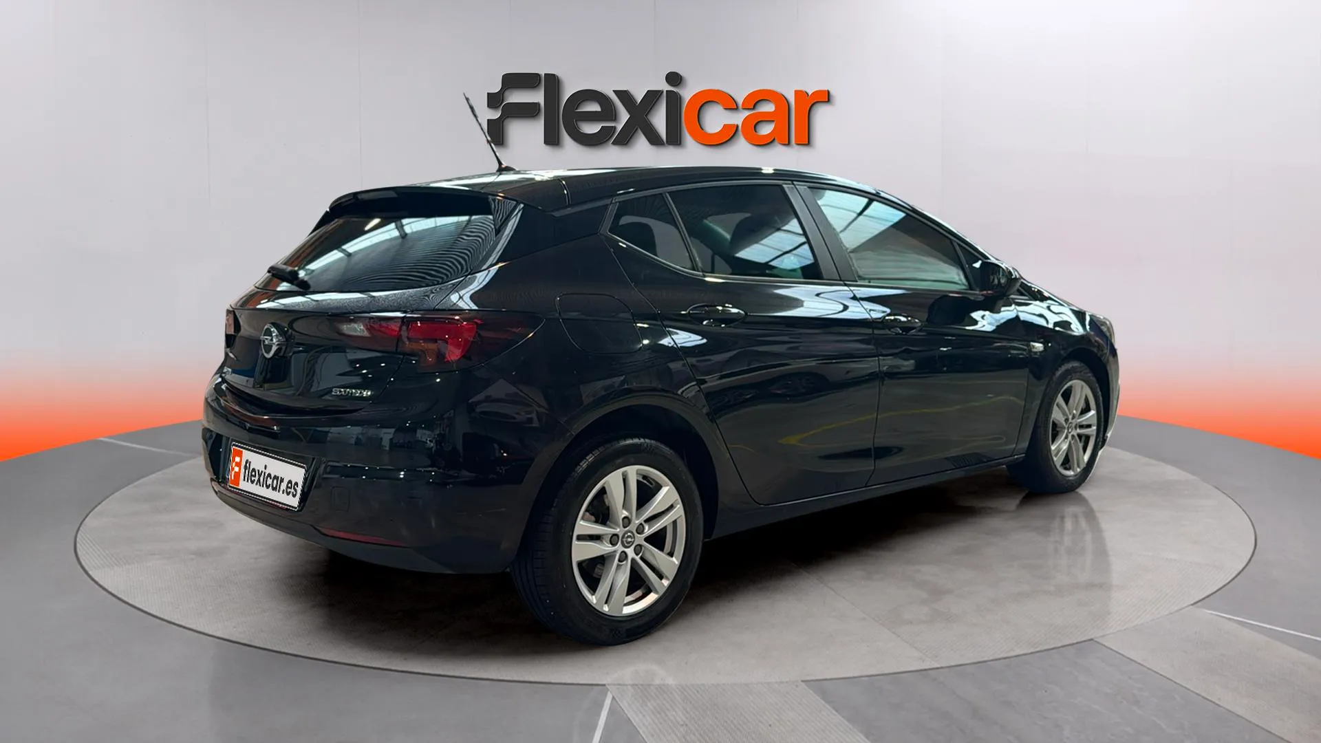 Opel Astra 1.6 CDTi Dynamic - foto 7