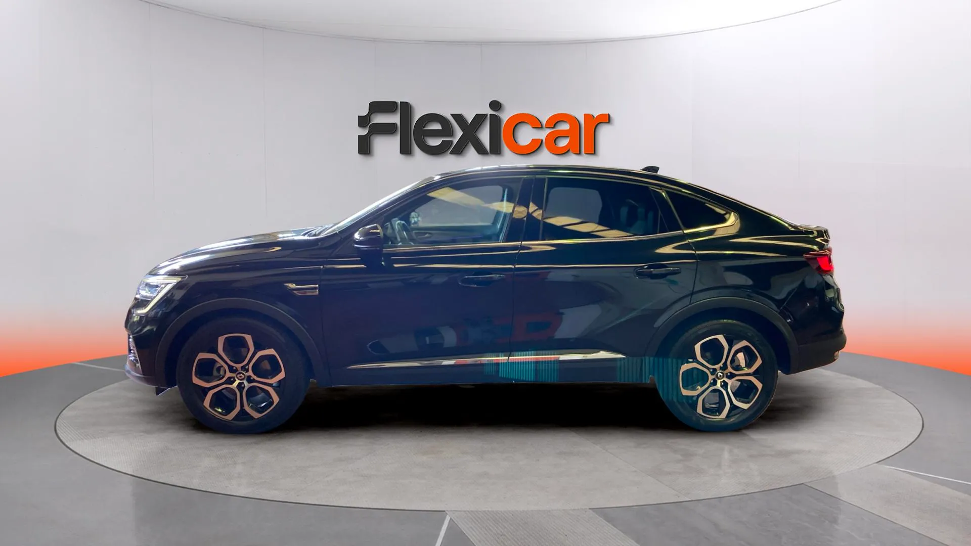 Renault Arkana E-Tech Engin. Fast Track Híb - foto 4