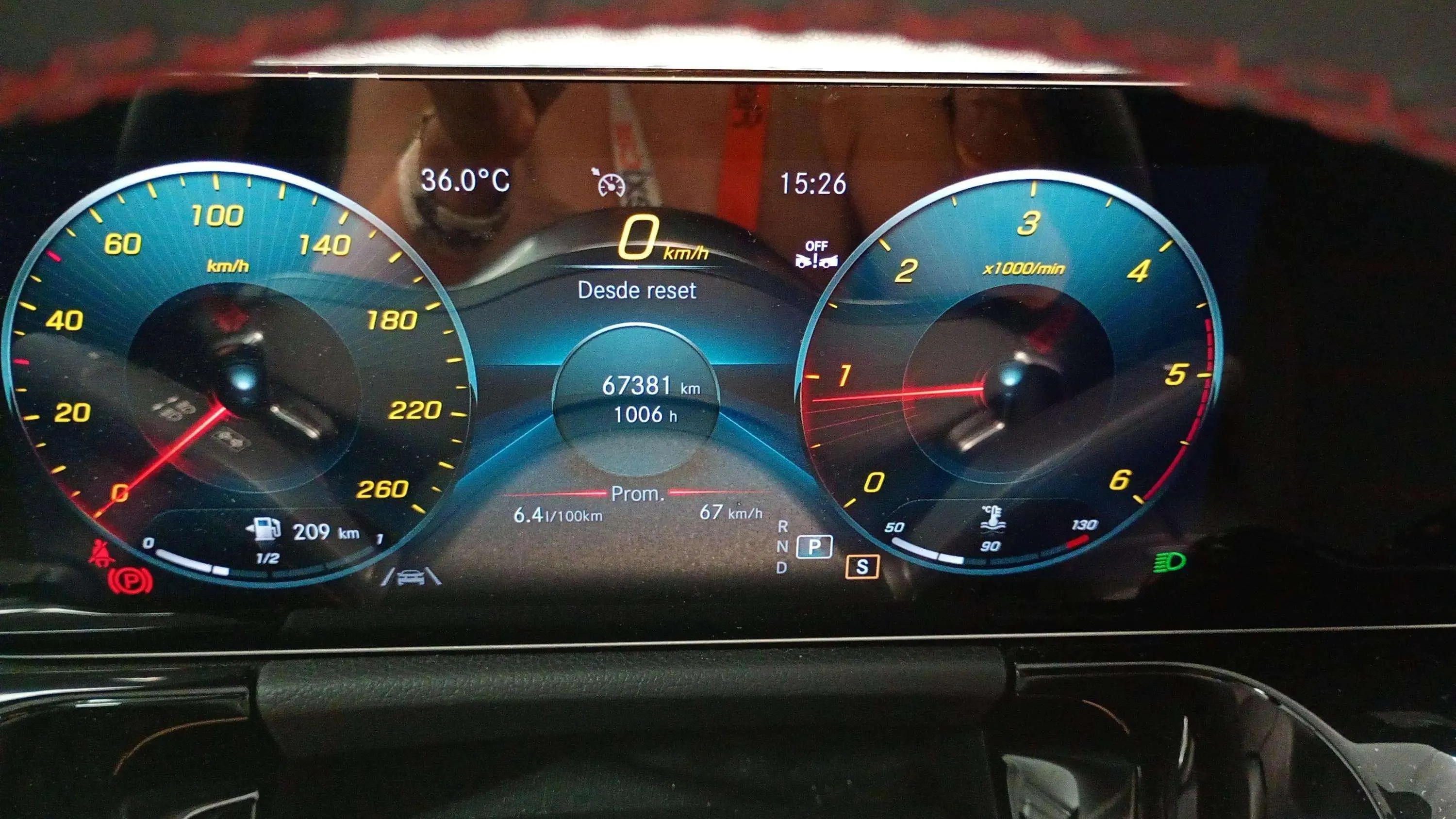 Mercedes-Benz GLA 200 D - foto 22