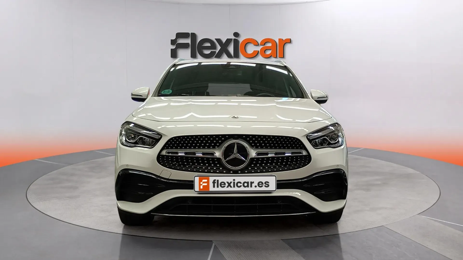 Mercedes-Benz GLA 200 D - foto 2