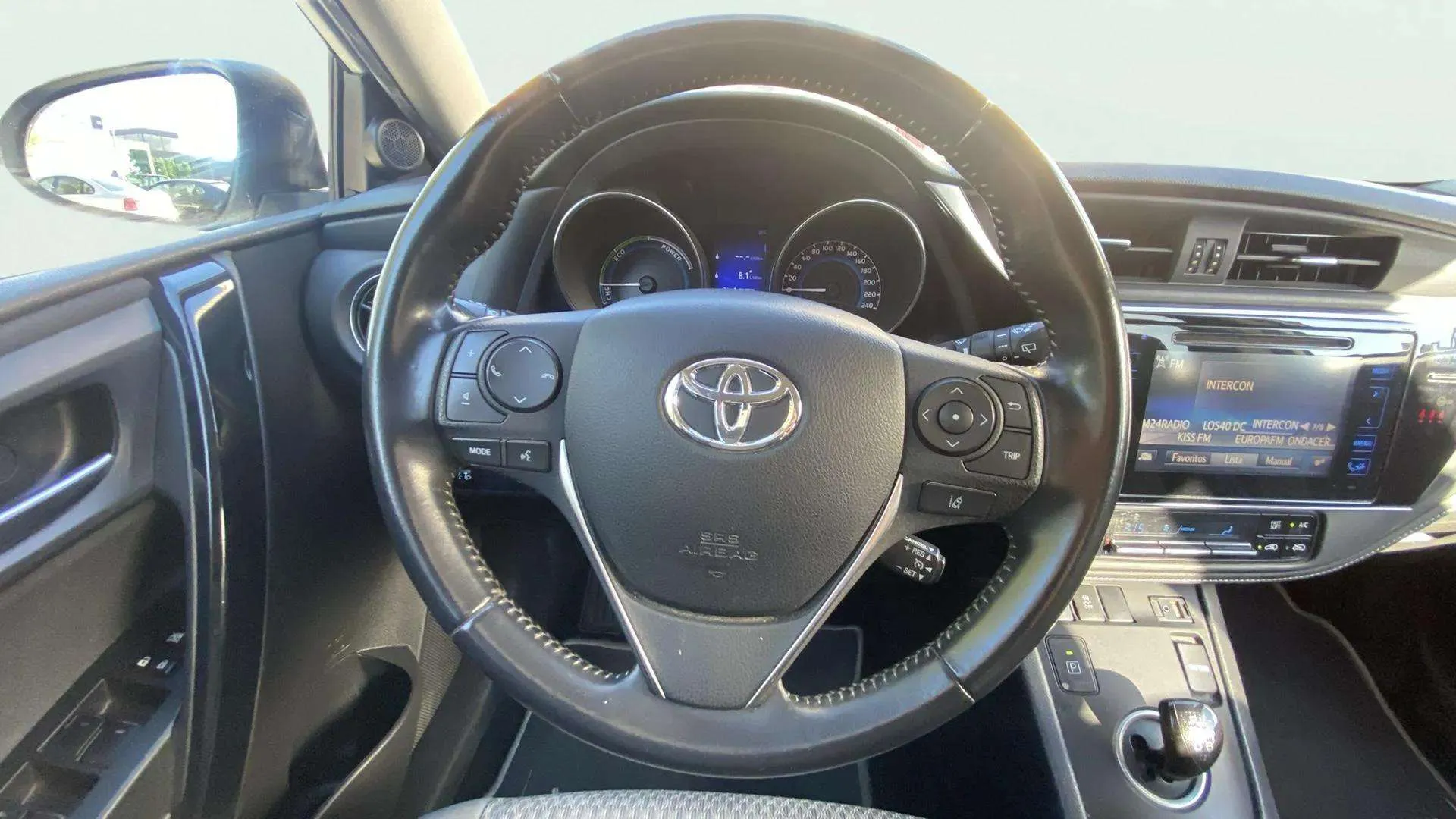 Toyota Auris 1.8 140H Hybrid Active (Business Plus) - foto 11