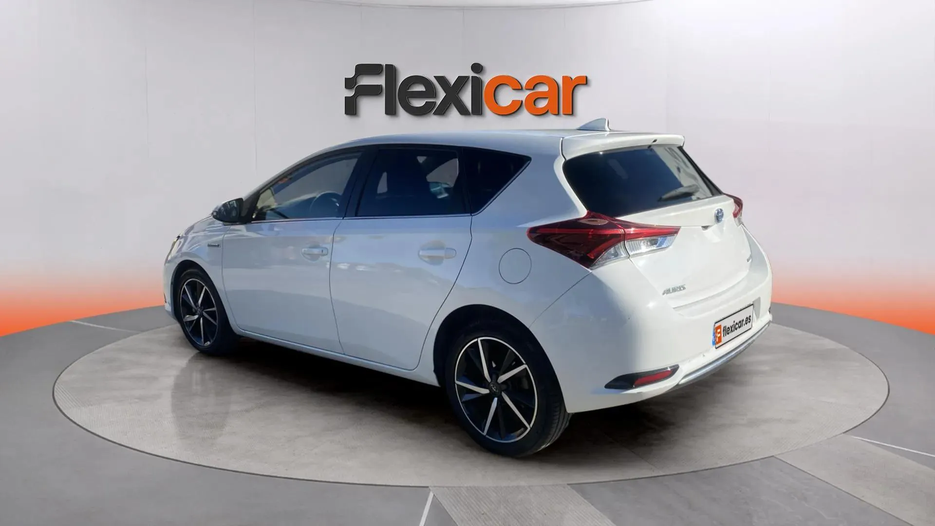 Toyota Auris 1.8 140H Hybrid Active (Business Plus) - foto 5
