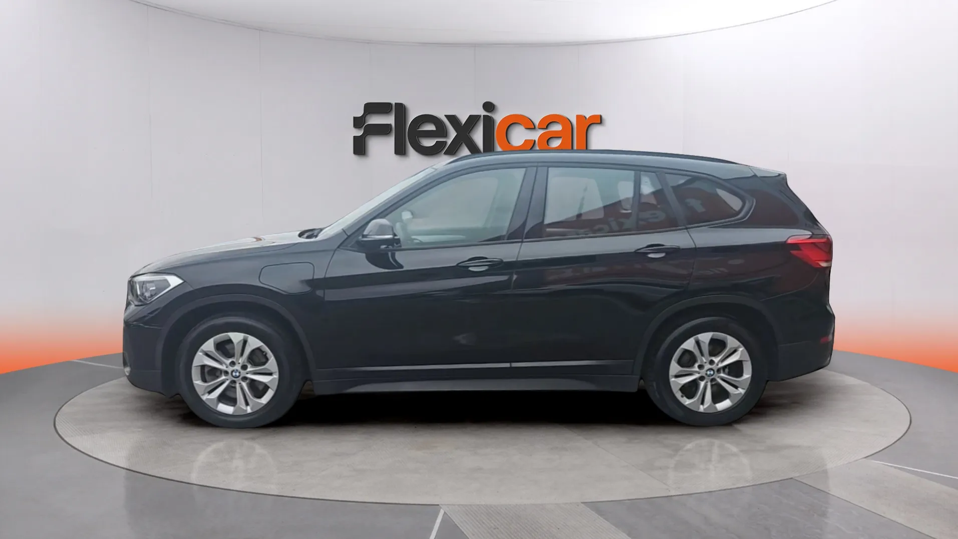 BMW X1 xDrive25e - foto 7