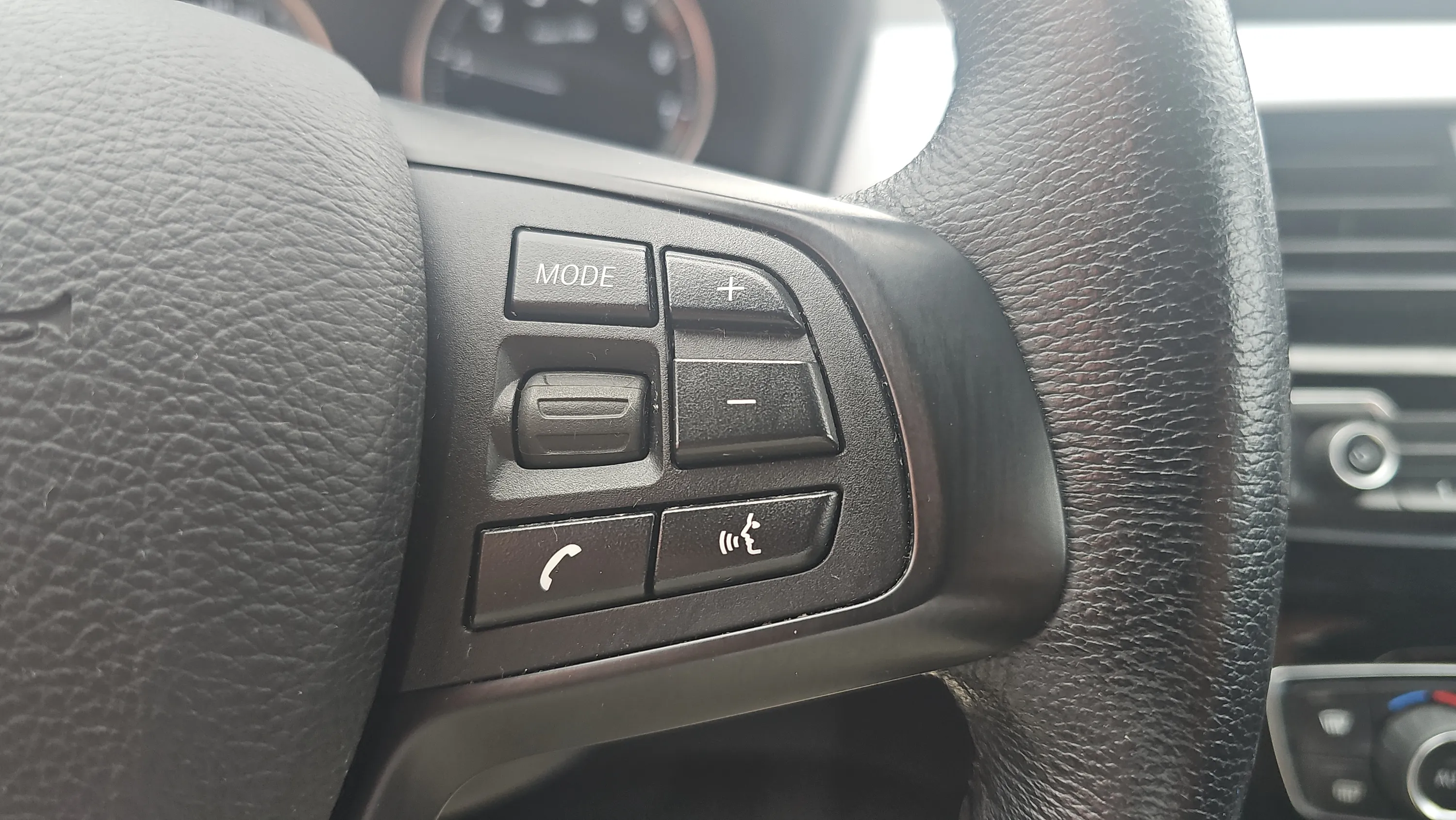 BMW X1 xDrive25e - foto 15