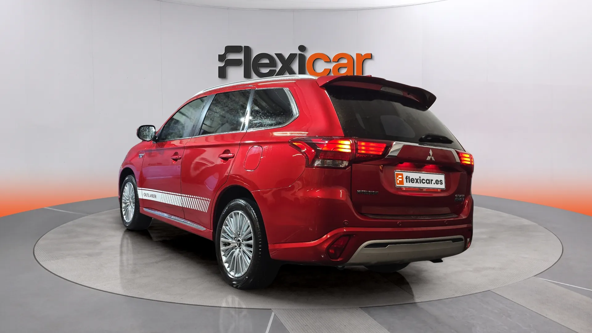 Mitsubishi Outlander 2.4 PHEV Kaiteki 4WD - foto 3