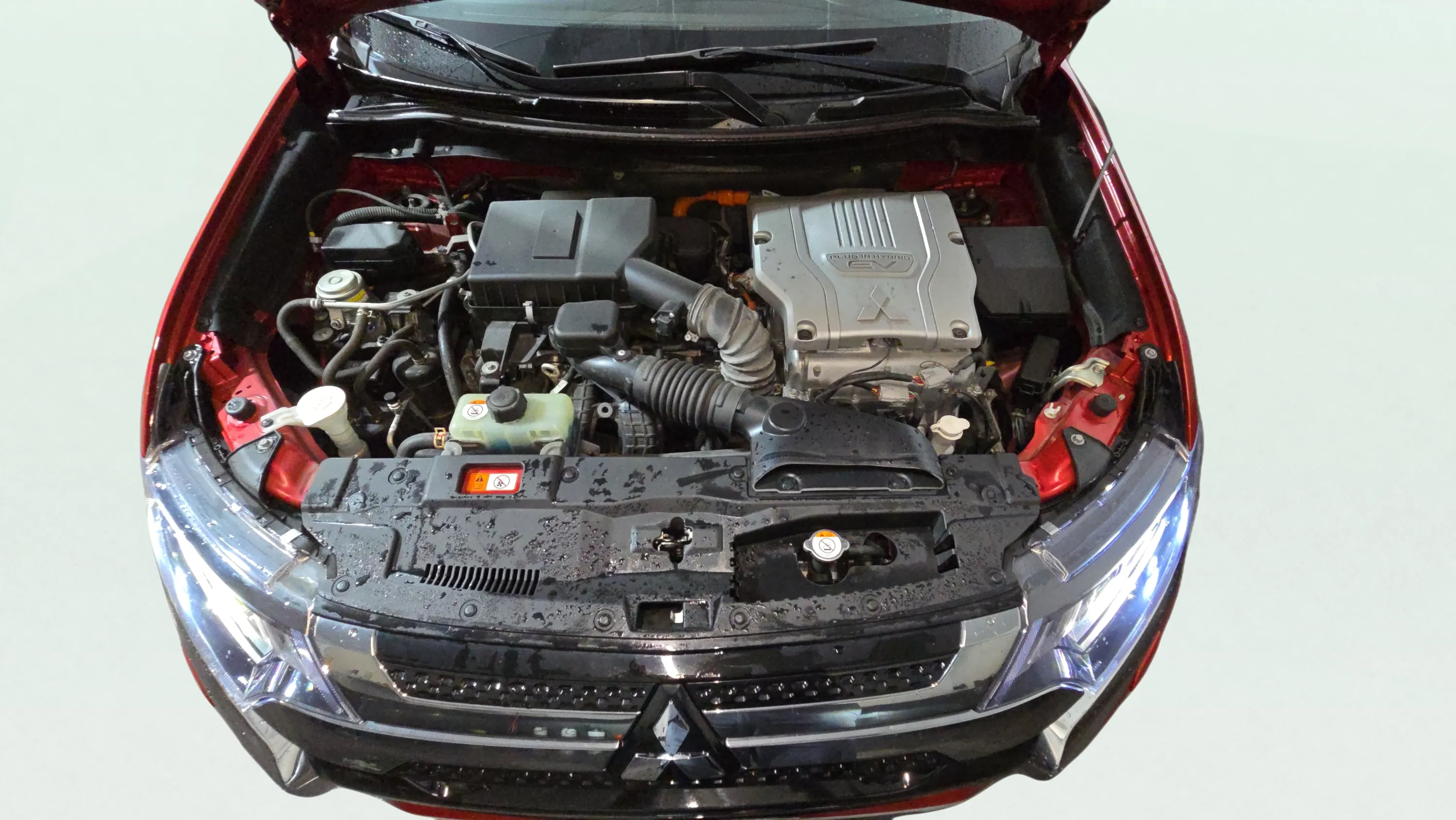 Mitsubishi Outlander 2.4 PHEV Kaiteki 4WD - foto 23