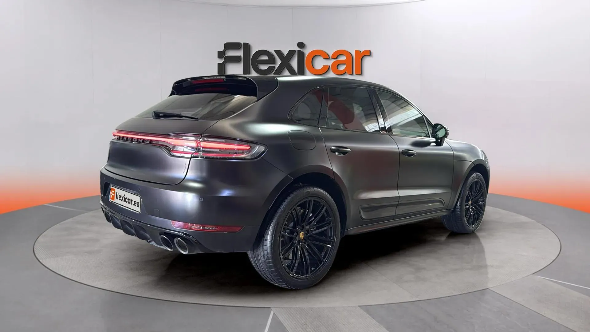 Porsche Macan Turbo - foto 7
