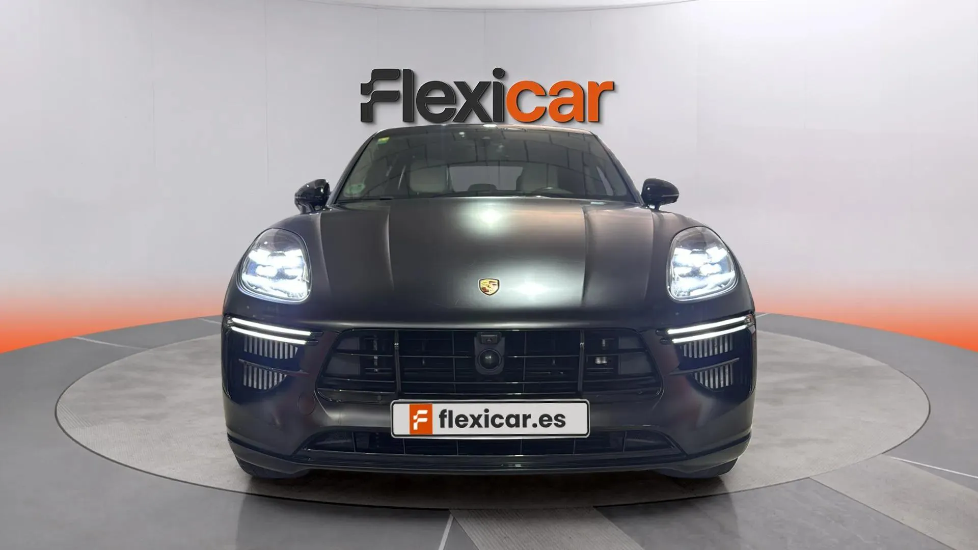 Porsche Macan Turbo - foto 2
