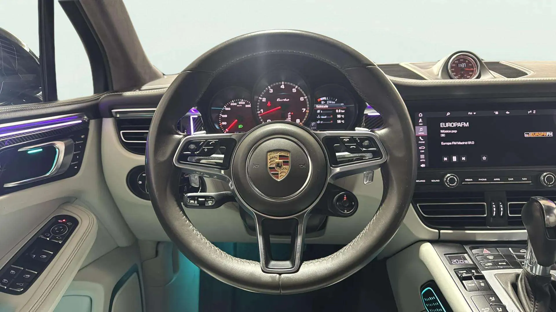 Porsche Macan Turbo - foto 9